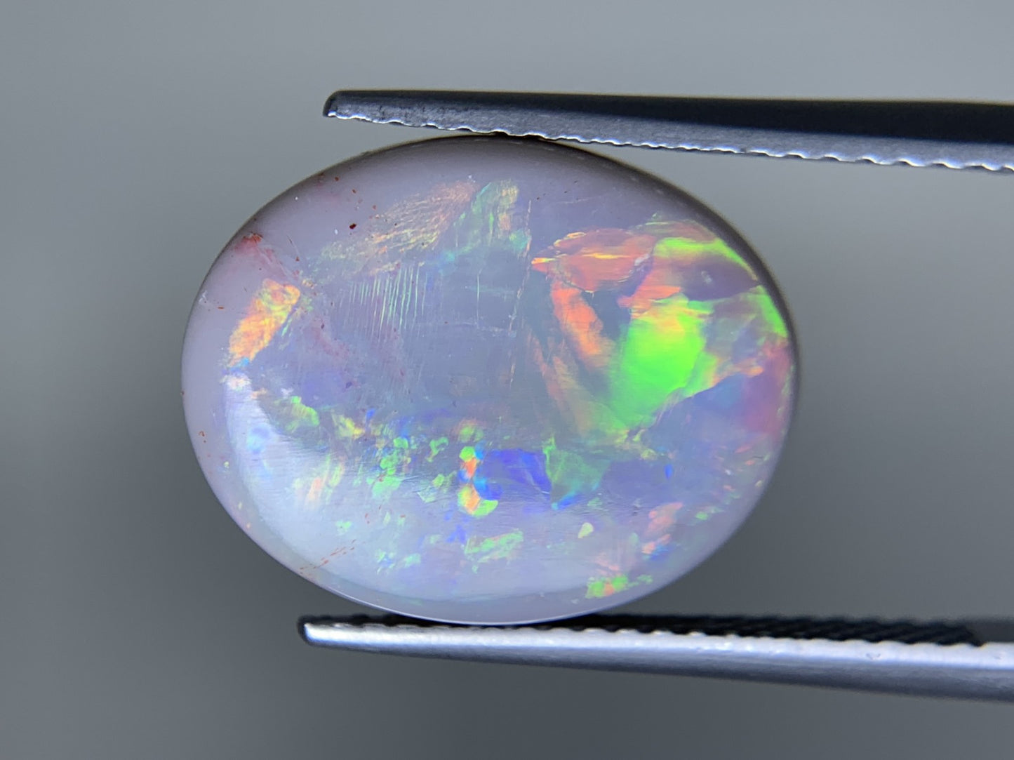 オパール 天然 6.135ct 中央宝石ソーティング付き 15.5㎜×12.4㎜×4.7㎜ ルース（ 裸石 ） 6019Y
