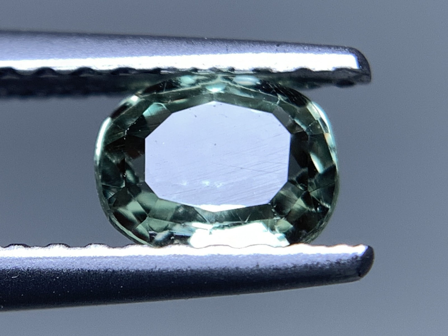クリソベリル 天然 0.558ct 中央宝石ソーティング付き 5.33㎜×4.27㎜×2.72㎜ ルース（ 裸石 ） 7042Y