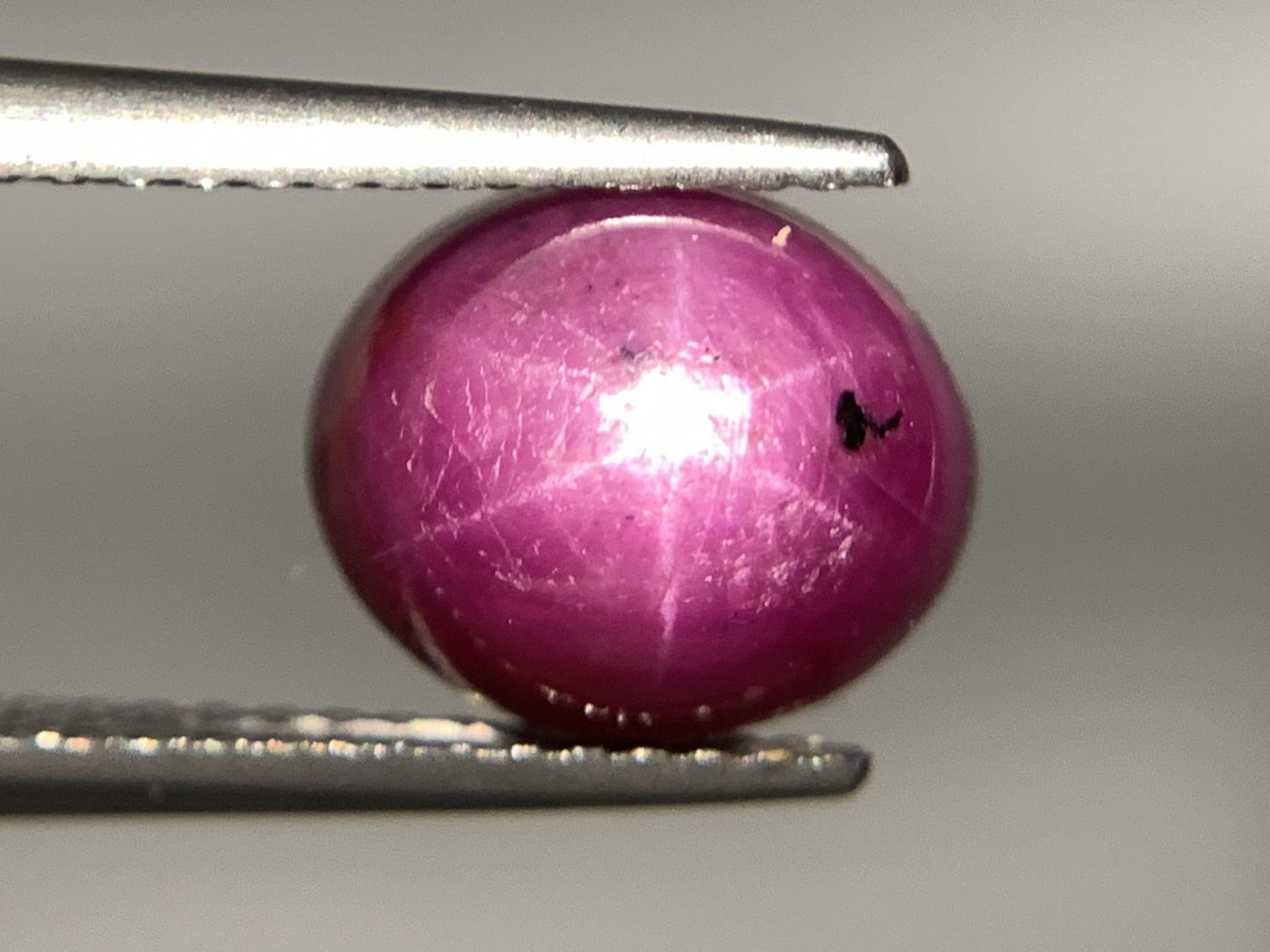 スタールビー 天然 5.848ct 宝石ソーティング付き 9.1㎜×7.7㎜×7.9㎜ ラッピング無料 ルース（ 裸石 ） 5120Y