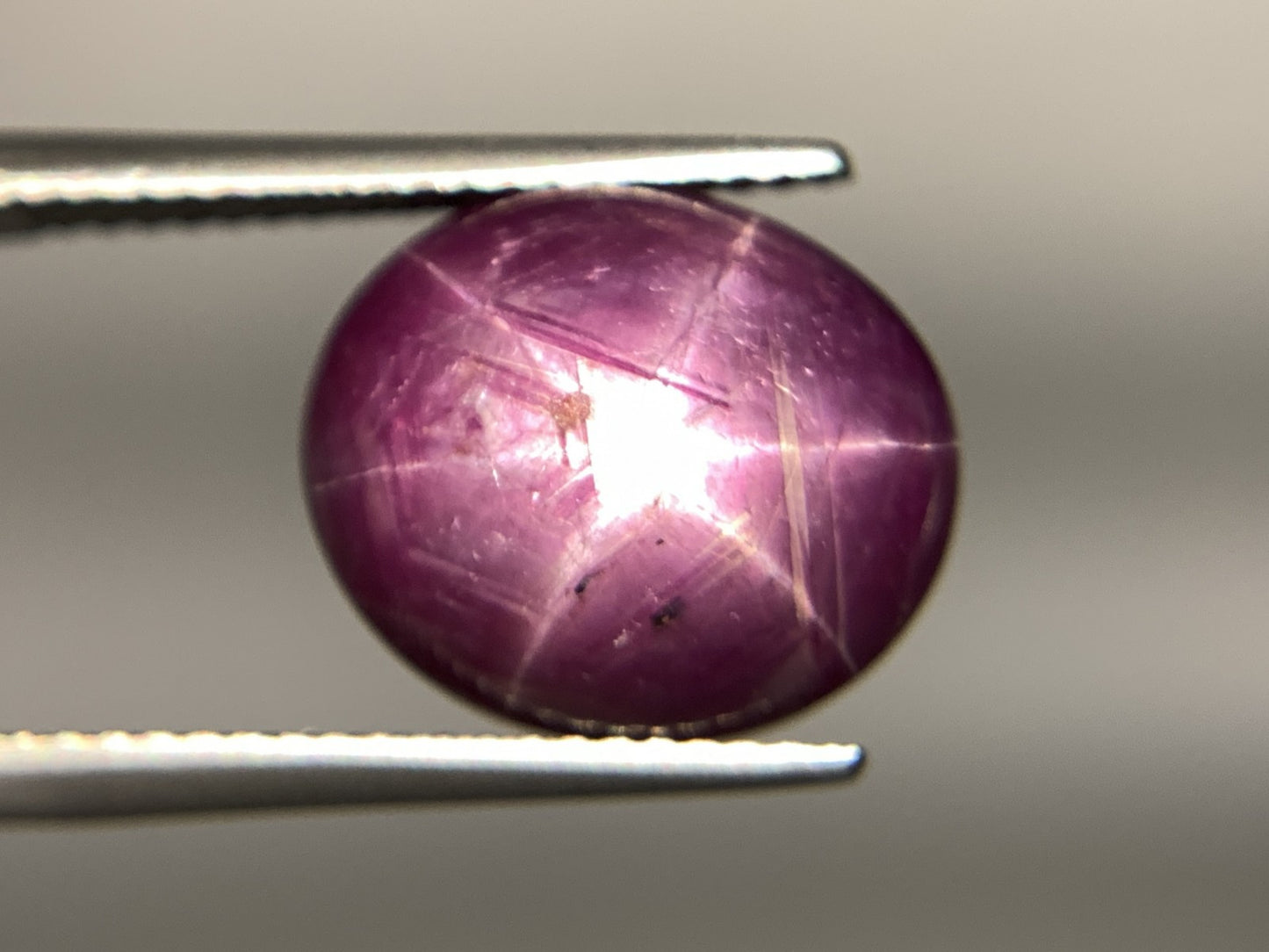 スタールビー 天然 15.576ct 宝石ソーティング付き 13.1㎜×11.2㎜×8.9㎜ ラッピング無料 ルース（ 裸石 ） 5211Y