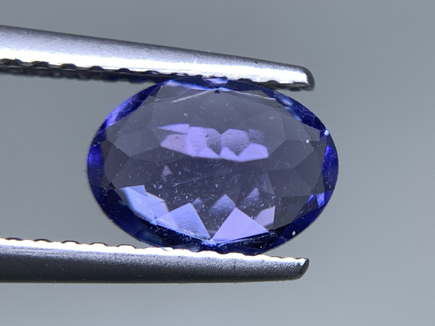 タンザナイト 天然 1.106ct 宝石ソーティング付き 7.9㎜×5.8㎜×3.4㎜ ルース（ 裸石 ） 7013Y