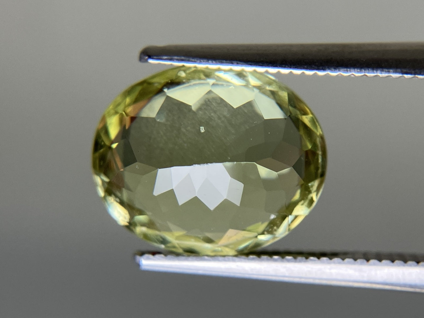 シリマナイト 5.190ct  宝石ソーティング付き  11.9㎜×9.9㎜×5.8㎜  天然 ルース（ 裸石 ） 4956YY