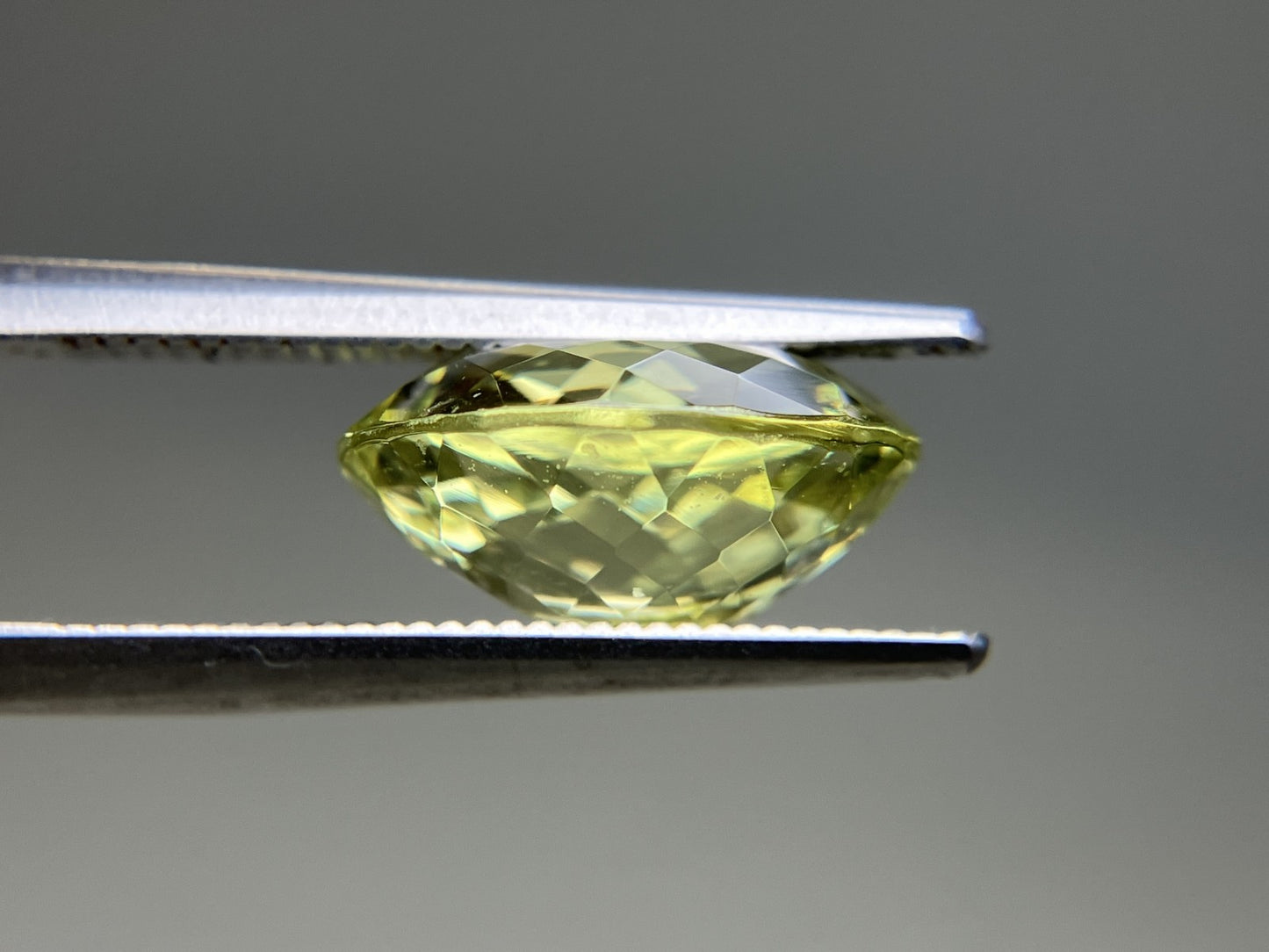 シリマナイト 5.190ct  宝石ソーティング付き  11.9㎜×9.9㎜×5.8㎜  天然 ルース（ 裸石 ） 4956YY