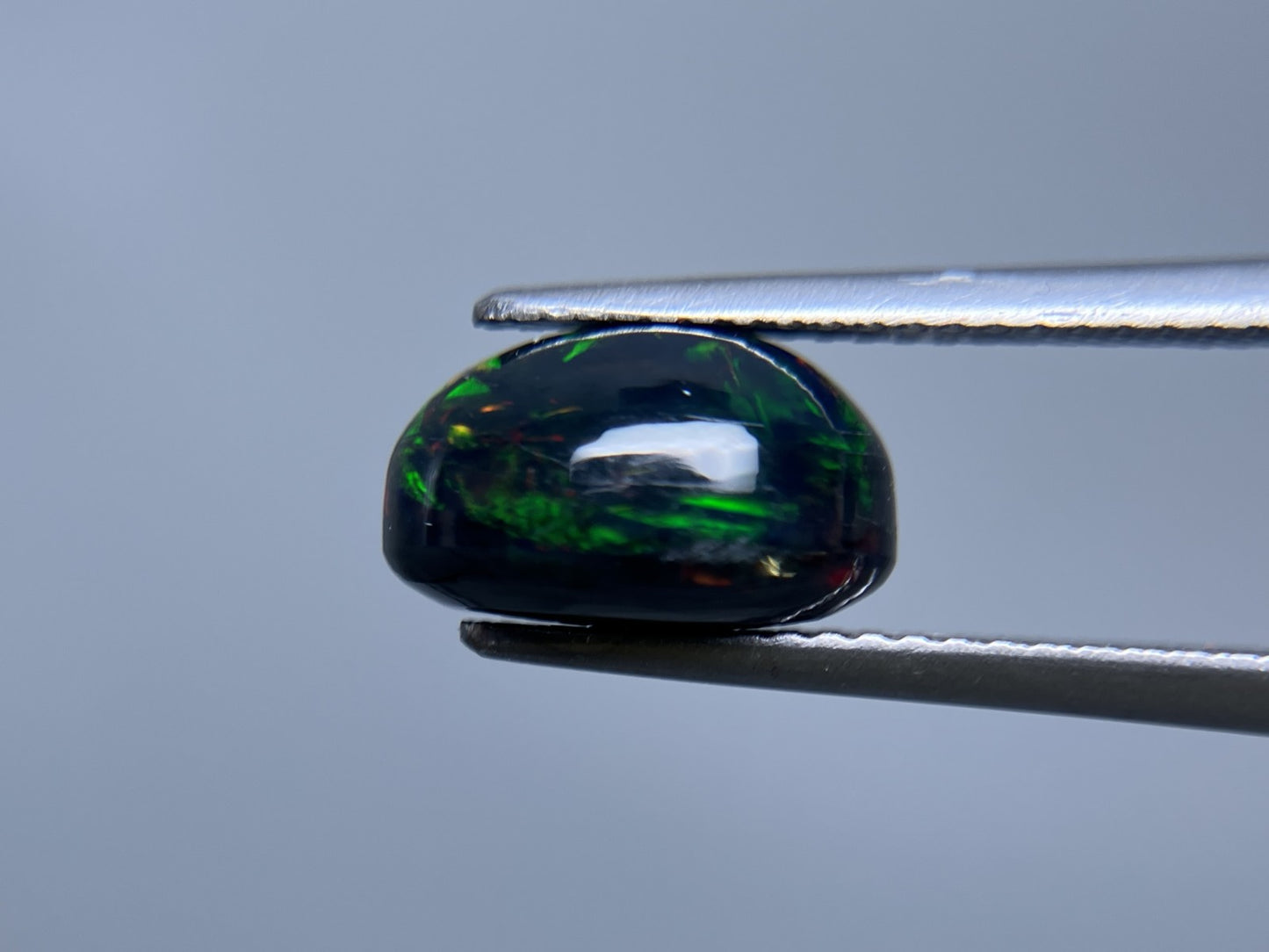 ブラックオパール（黒色化） 2.687ct 宝石ソーティング付き 1.07㎜×8.2㎜×6.3㎜ ルース（ 裸石 ） 3413S
