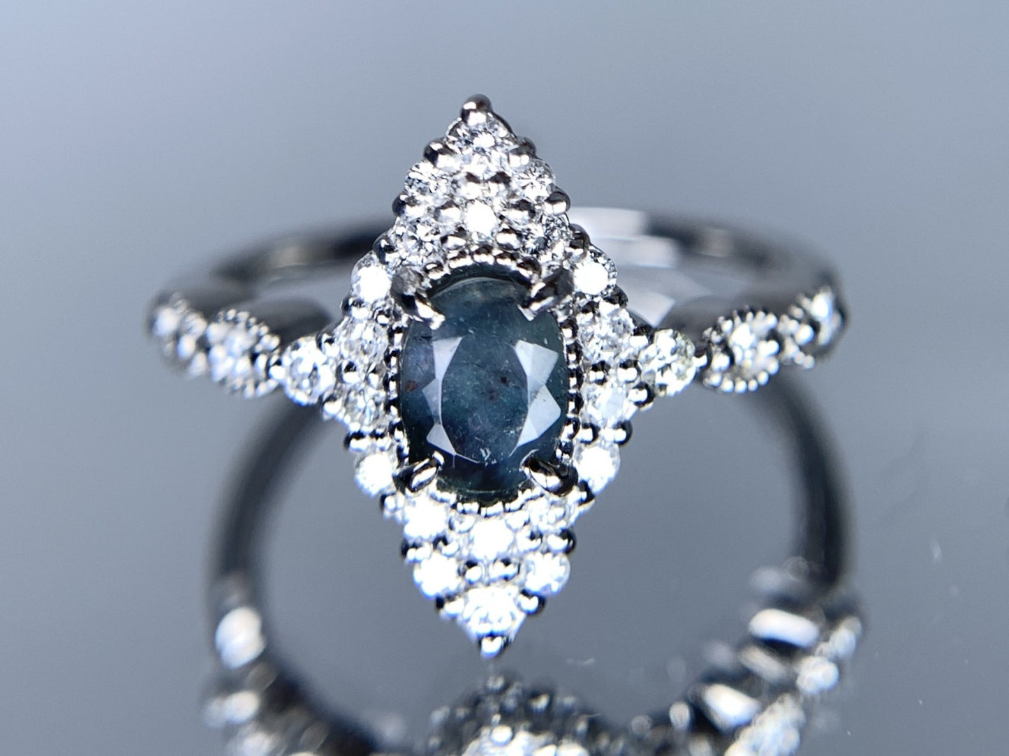 アレキサンドライト 0.51ct ロシア産 Russia GIA鑑別書 D0.25ct PT900 4.10g 指輪 (JP13号) サイズ直し承ります。 5965Y