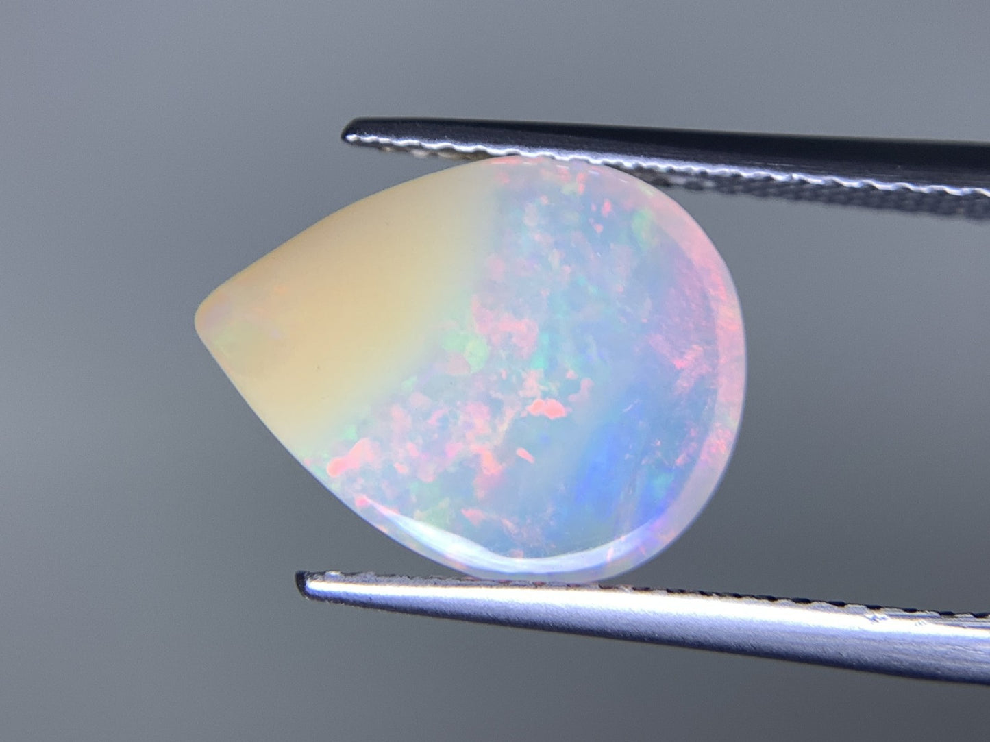 オパール 2.980ct  宝石ソーティング付き  14.2㎜×10.9㎜×4.1㎜  天然 ルース（ 裸石 ） 4310Y