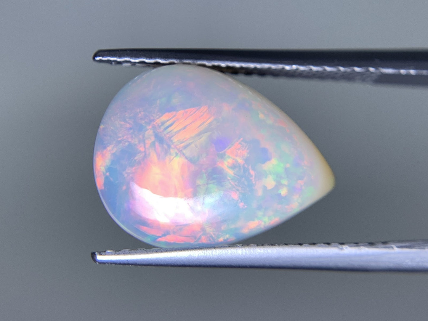 オパール 2.980ct  宝石ソーティング付き  14.2㎜×10.9㎜×4.1㎜  天然 ルース（ 裸石 ） 4310Y