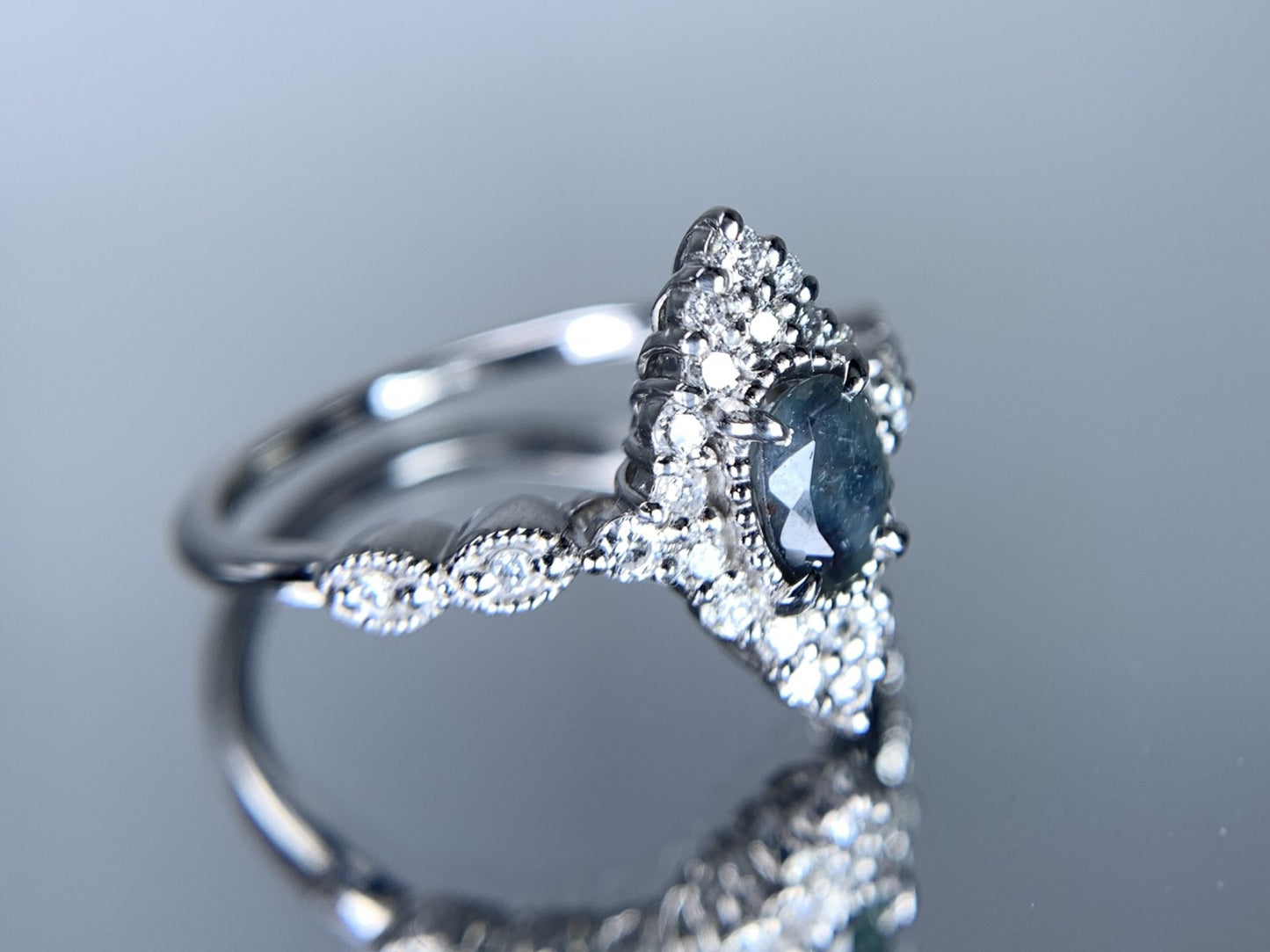 アレキサンドライト 0.51ct ロシア産 Russia GIA鑑別書 D0.25ct PT900 4.10g 指輪 (JP13号) サイズ直し承ります。 5965Y