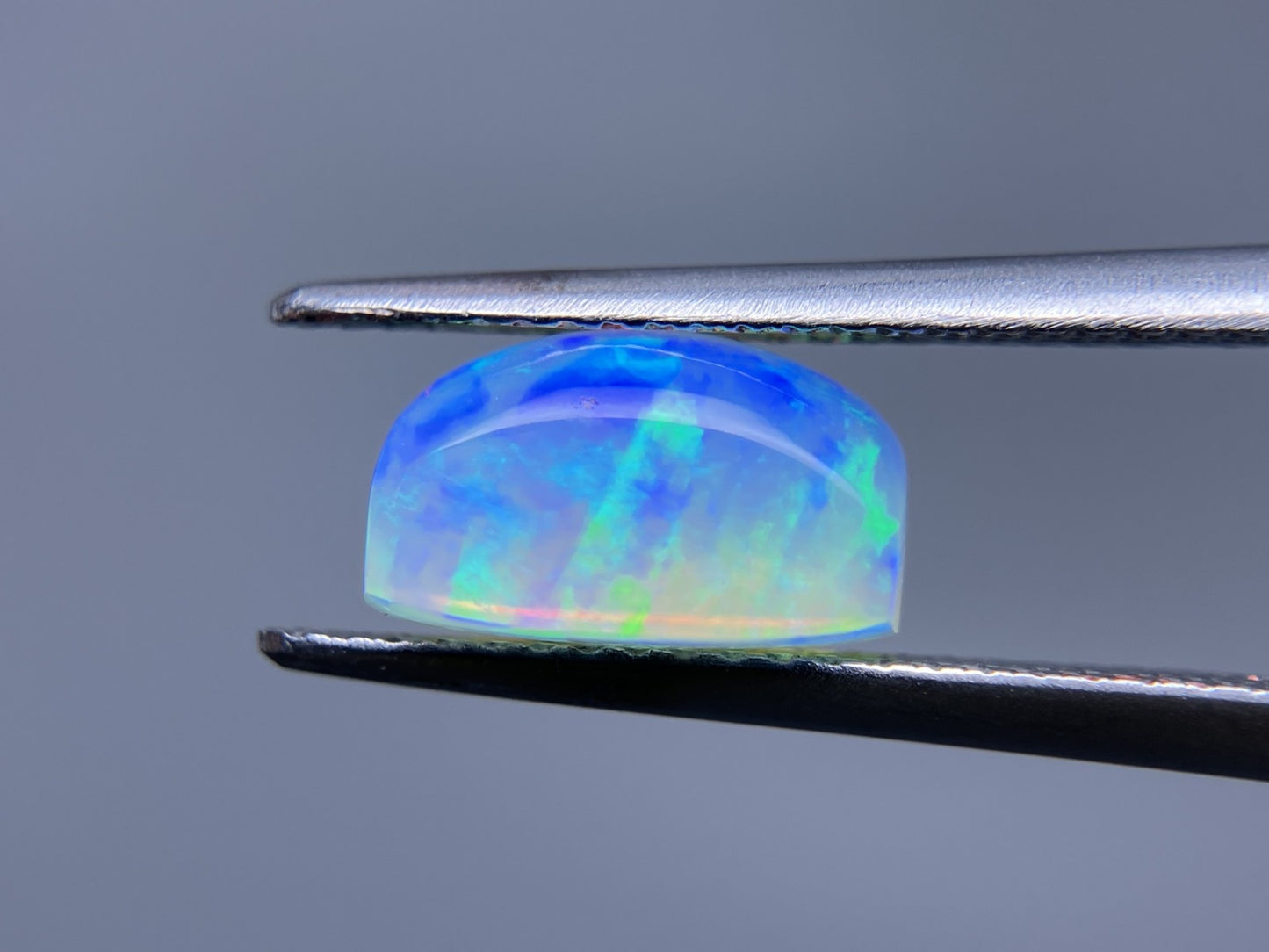 オパール 2.210ct 宝石ソーティング付き 9.7㎜×5.7㎜×5.8㎜ ルース（ 裸石 ） 3340S