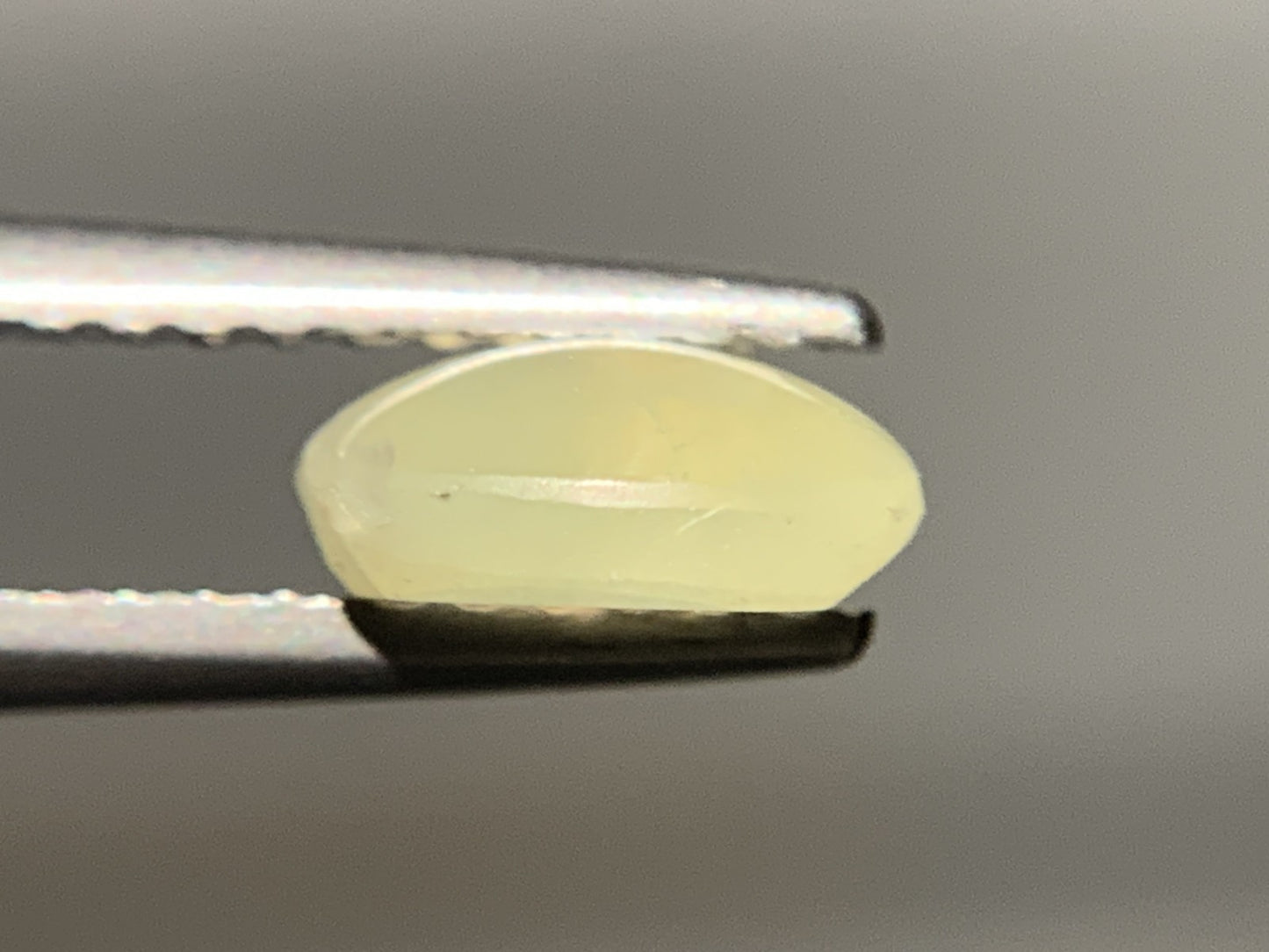 クリソベリルキャッツアイ 1.115ct  宝石ソーティング付き  6.8㎜×5.9㎜×2.8㎜  ルース（ 裸石 ） 2075Y