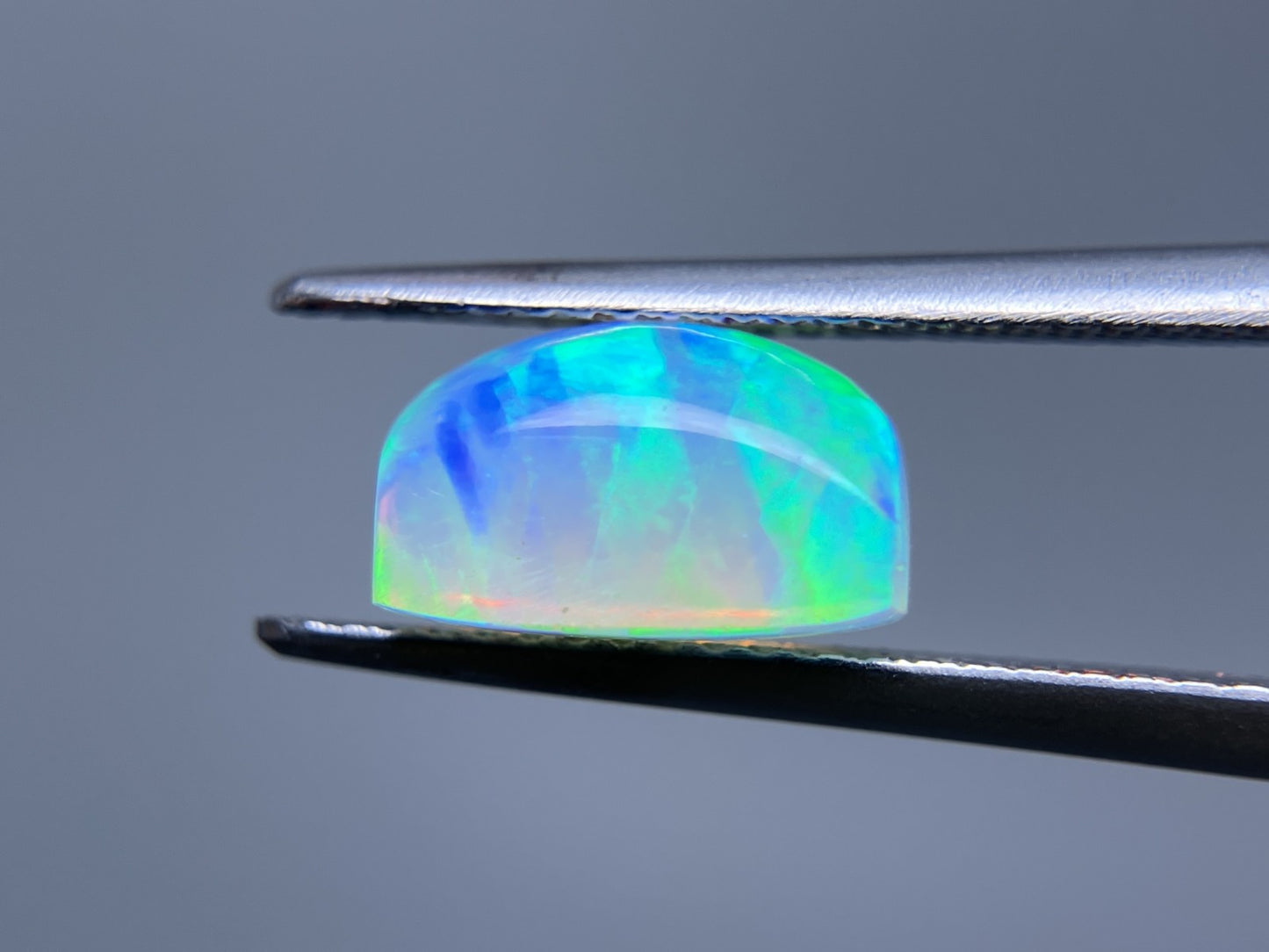 オパール 2.210ct 宝石ソーティング付き 9.7㎜×5.7㎜×5.8㎜ ルース（ 裸石 ） 3340S