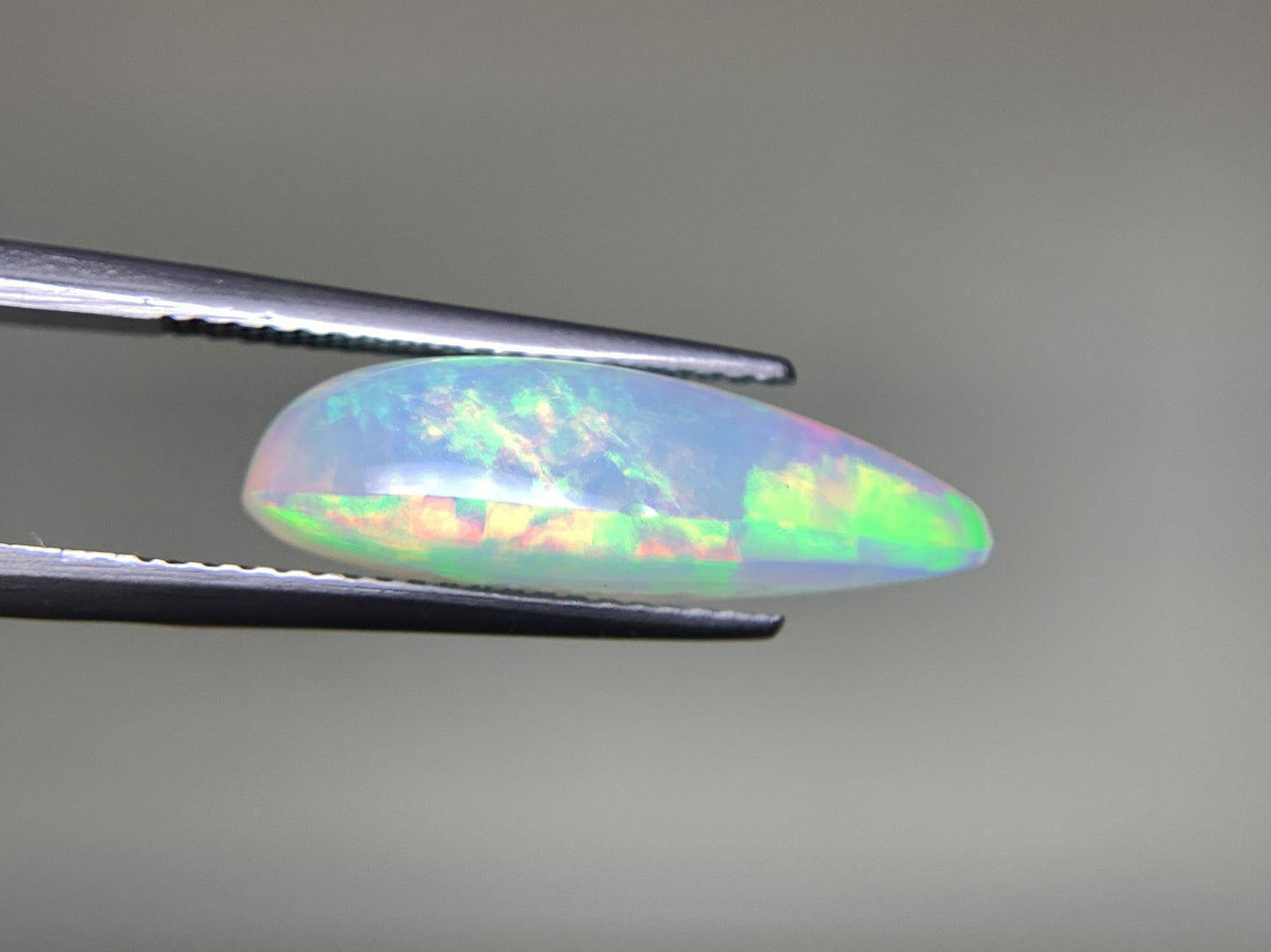 オパール 4.301ct 宝石ソーティング付き  20.0㎜×7.8㎜×6.1㎜  ルース（ 裸石 ） 3031Y