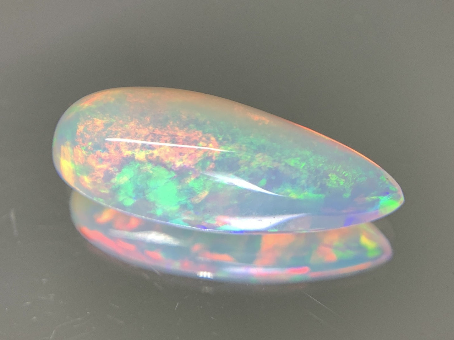 オパール 4.301ct 宝石ソーティング付き  20.0㎜×7.8㎜×6.1㎜  ルース（ 裸石 ） 3031Y