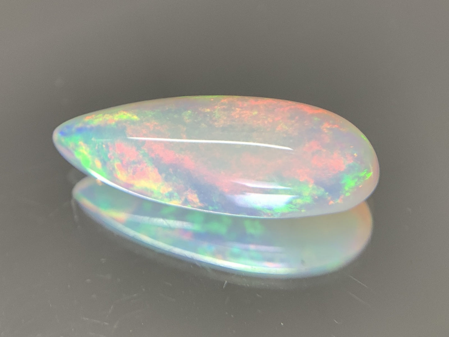 オパール 4.301ct 宝石ソーティング付き  20.0㎜×7.8㎜×6.1㎜  ルース（ 裸石 ） 3031Y