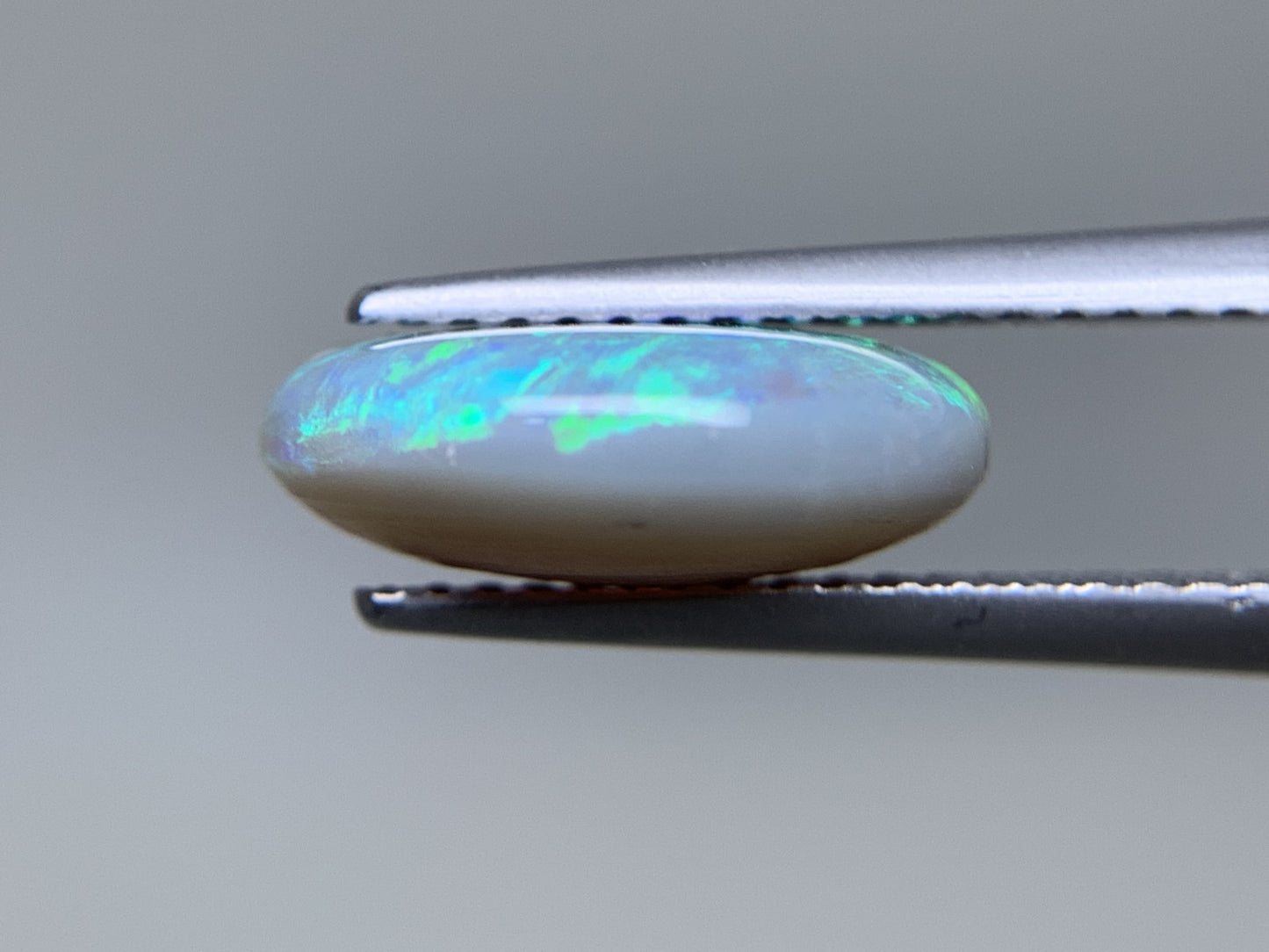 ブラックオパール 天然  3.333ct  宝石ソーティング付き  12.0㎜×10.4㎜×4.3㎜ ルース（ 裸石 ）  6142Y
