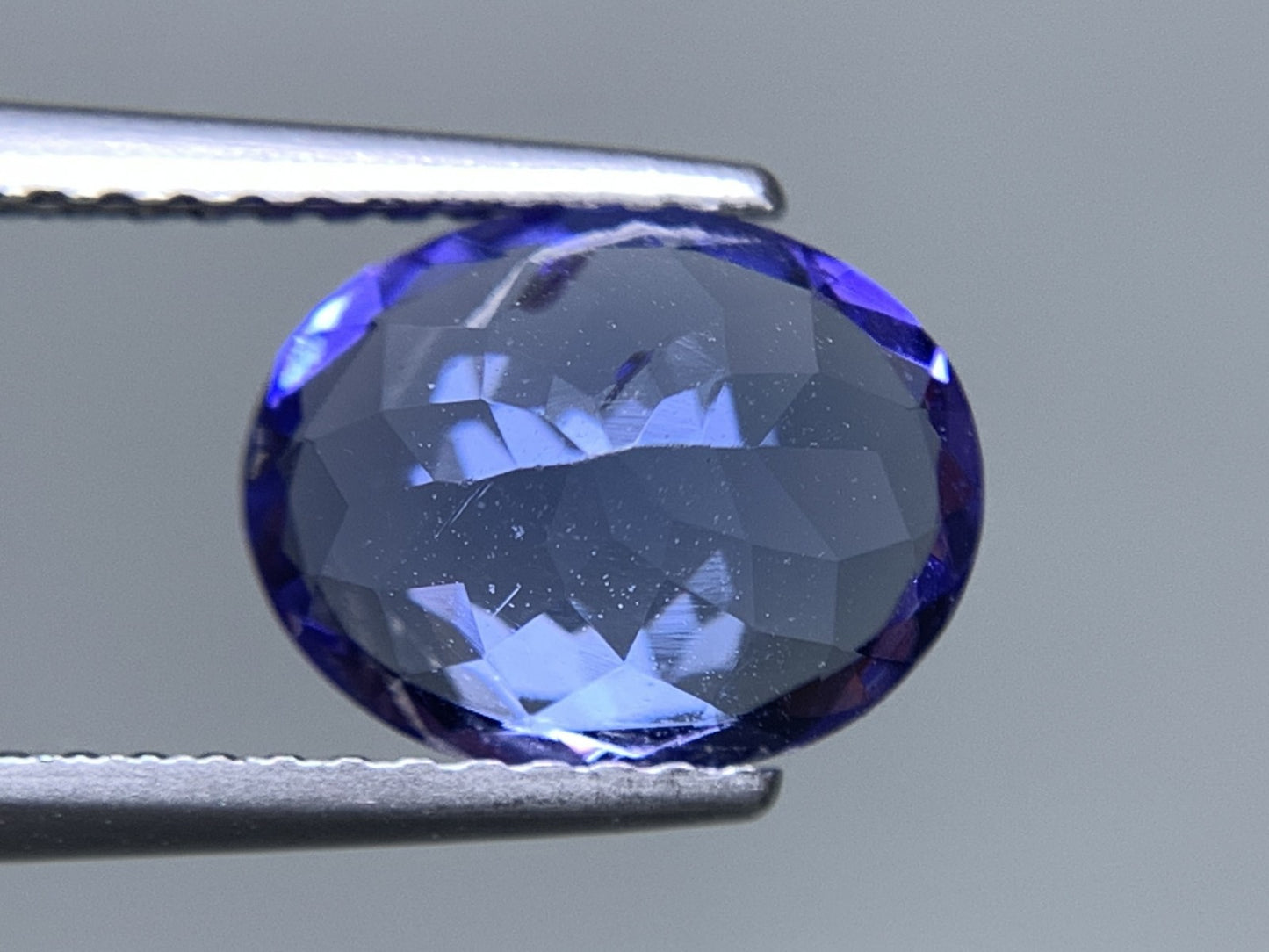 タンザナイト 天然 2.193ct 宝石ソーティング付き 9.7㎜×7.4㎜×4.5㎜ ルース（ 裸石 ） 7007Y