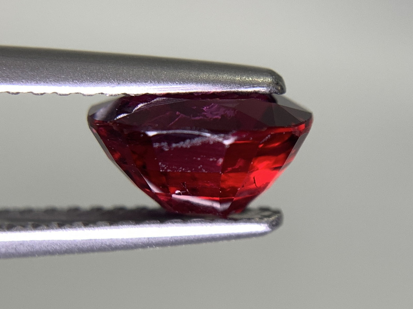 ルベライト（トルマリン） 1.831ct 宝石ソーティング付き  8.3㎜×6.5㎜×4.7㎜  ルース（ 裸石 ） 2634Y