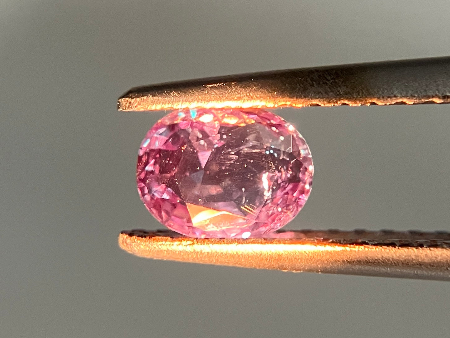 アレキサンドライト 0.552ct 中央宝石ソーティング付き 5.66㎜×4.49㎜×2.33㎜ ルース（ 裸石 ） 3071S