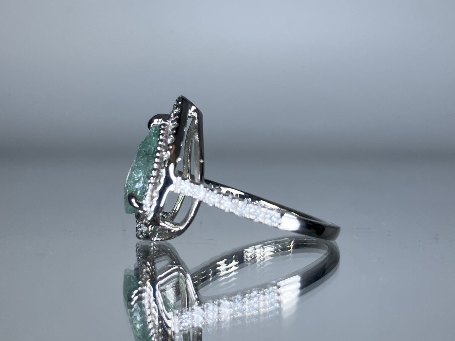 パライバトルマリン 2.025ct 中央宝石研究所鑑別書（CGL） D0.56ct PT900 4.7g 指輪 （JP10号） サイズ直し無料 7933S