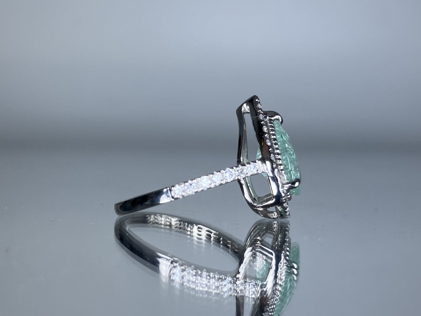パライバトルマリン 2.025ct 中央宝石研究所鑑別書（CGL） D0.56ct PT900 4.7g 指輪 （JP10号） サイズ直し無料 7933S