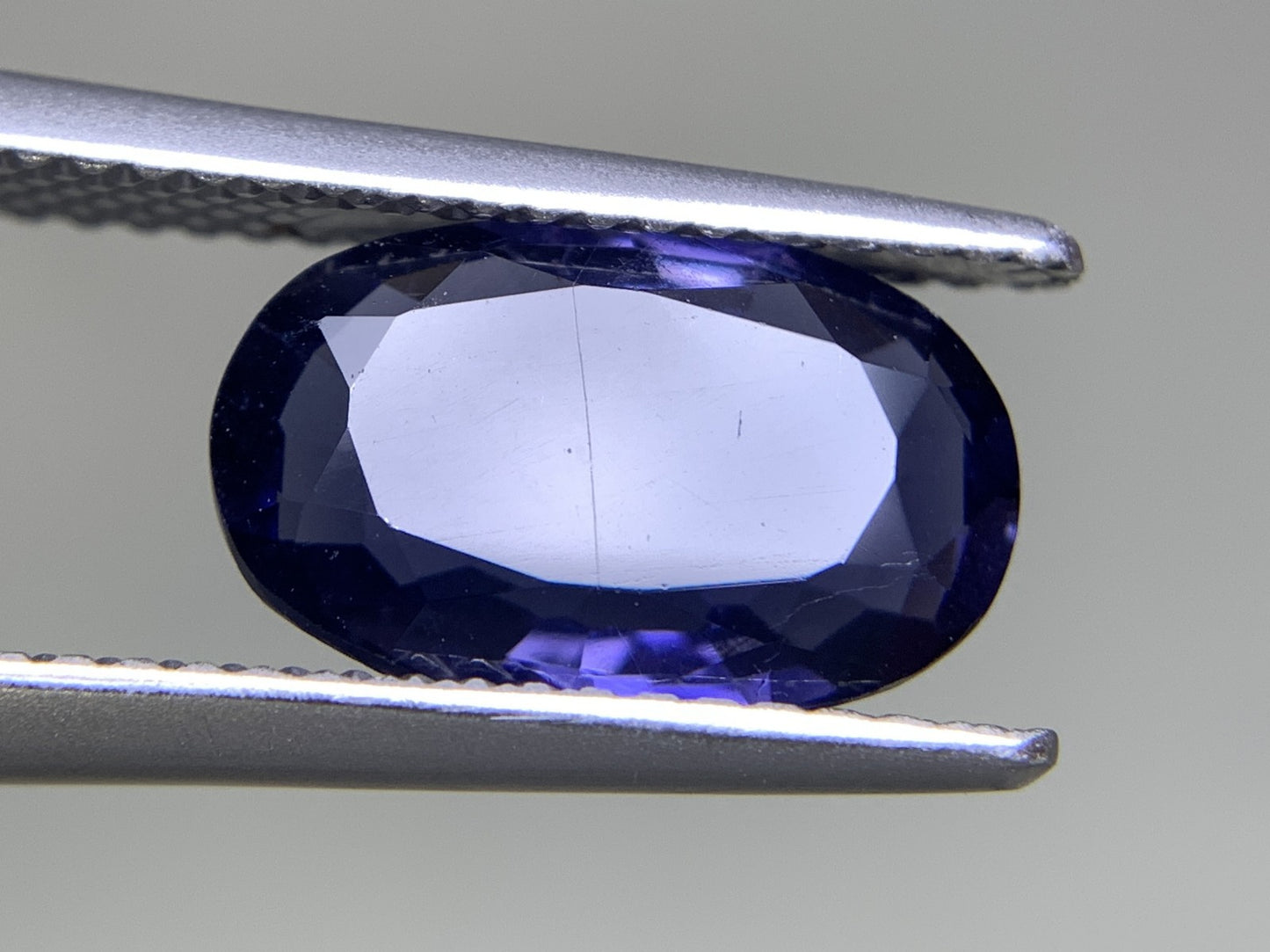 アイオライト 2.344ct 宝石ソーティング付き  11.8㎜×7.5㎜×4.2㎜  ルース（ 裸石 ） 2603Y