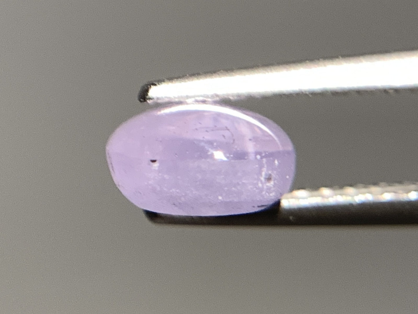 バイオレットスターサファイア 天然 1.585ct 宝石ソーティング付き 6.7㎜×6.2㎜×3.3㎜ ルース（ 裸石 ） 7025Y