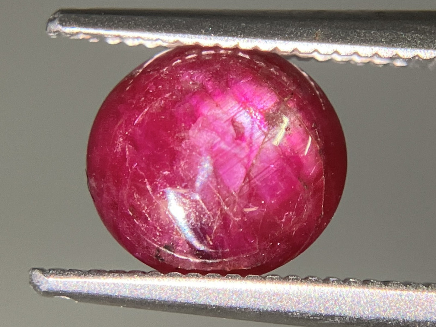 スタールビー 2.905ct 宝石ソーティング付き 7.8㎜×7.2㎜×4.7㎜ ルース（ 裸石 ） 3288YY