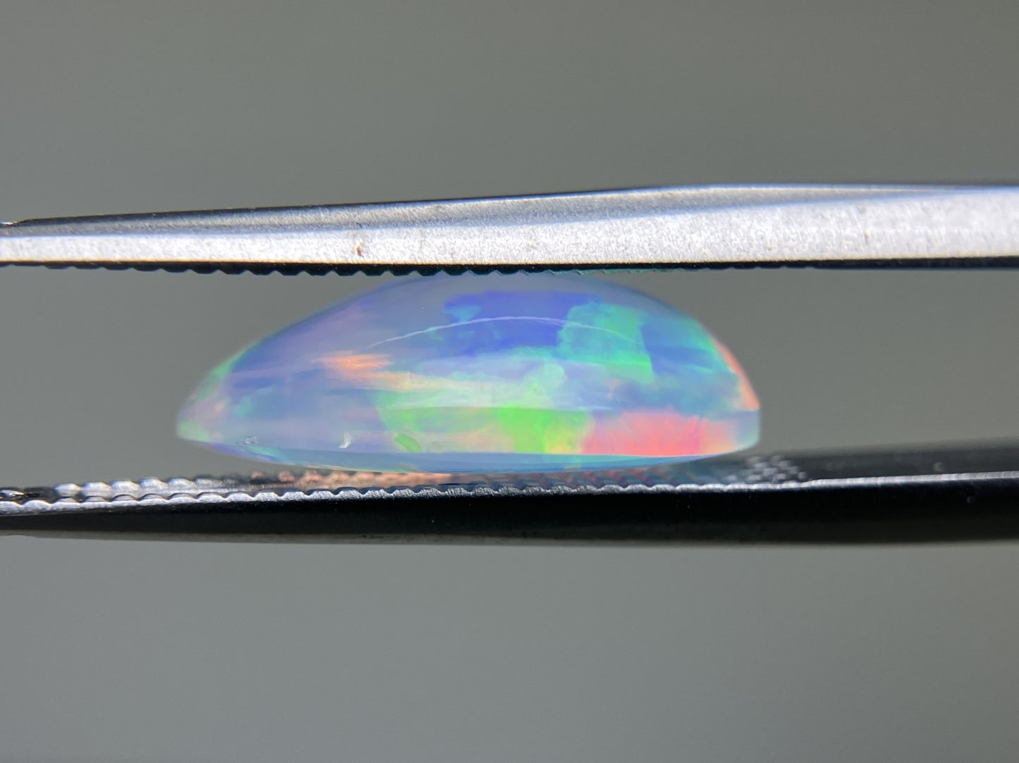 オパール 3.070ct 宝石ソーティング付き 13.8㎜×9.5㎜×4.7㎜ ルース（ 裸石 ） 3349YY