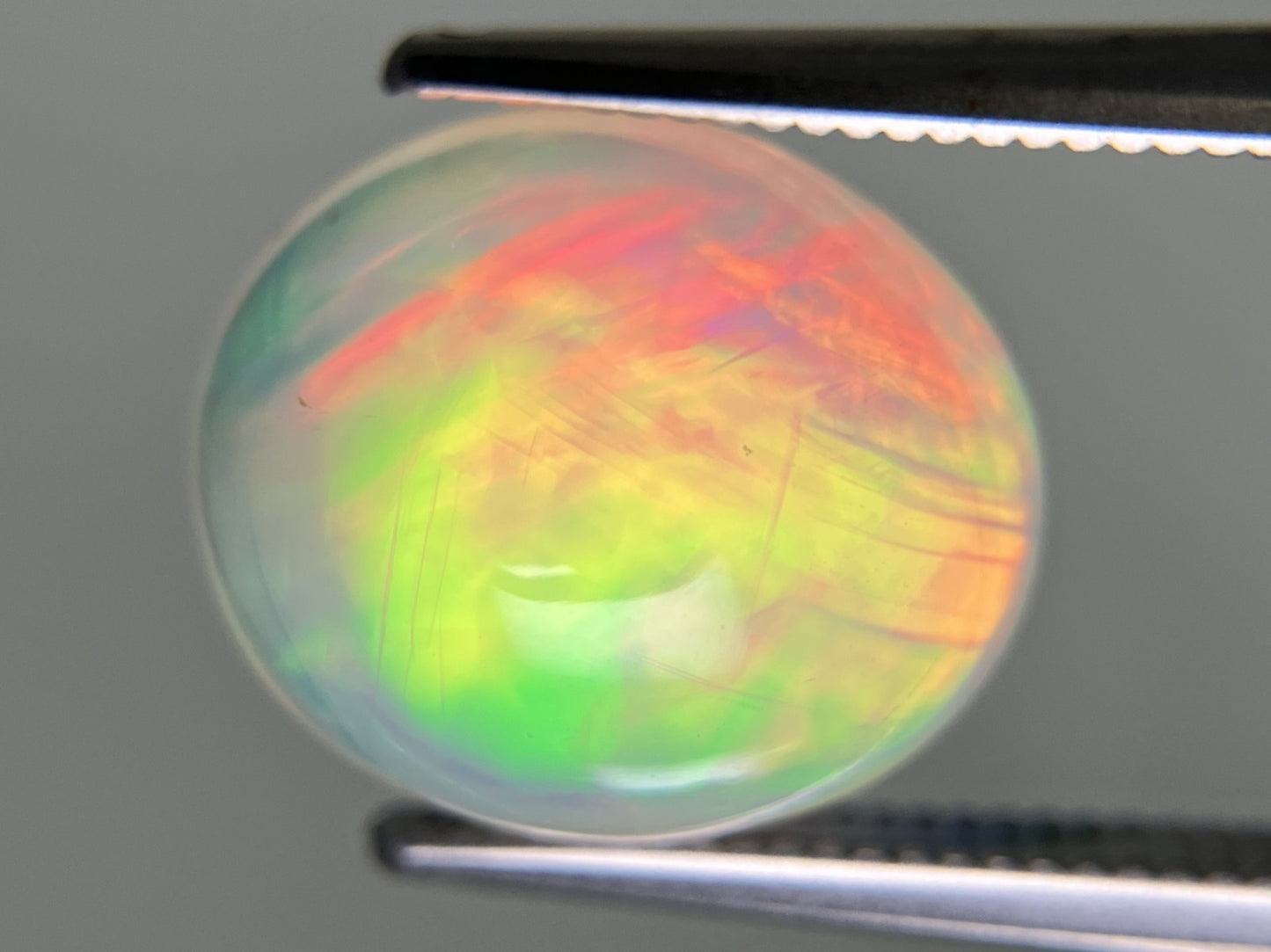オパール 4.305ct 宝石ソーティング付き 12.0㎜×10.3㎜×7.3㎜ ルース（ 裸石 ） 3356YY