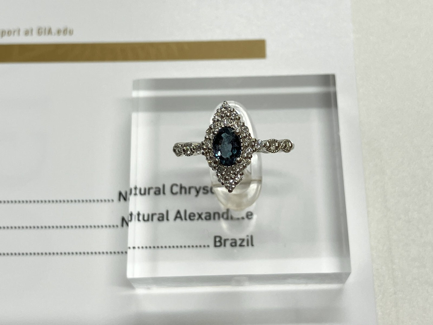 アレキサンドライト 0.58ct ブラジル産 Brazil GIA鑑別書 D0.31ct PT900 4.3g 指輪 （JP14号） サイズ直し無料 7529S