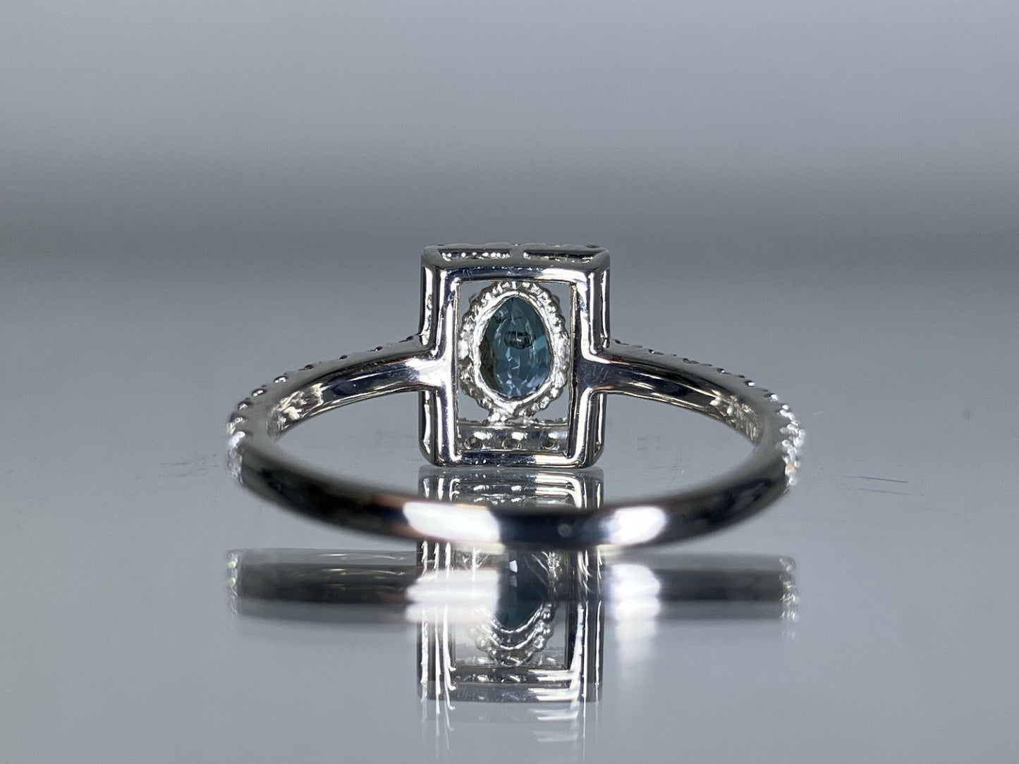 アレキサンドライト 0.42ct ブラジル産 Brazil GIA鑑別書 D0.47ct PT900 2.9g 指輪 （JP11号） サイズ直し無料 7581S