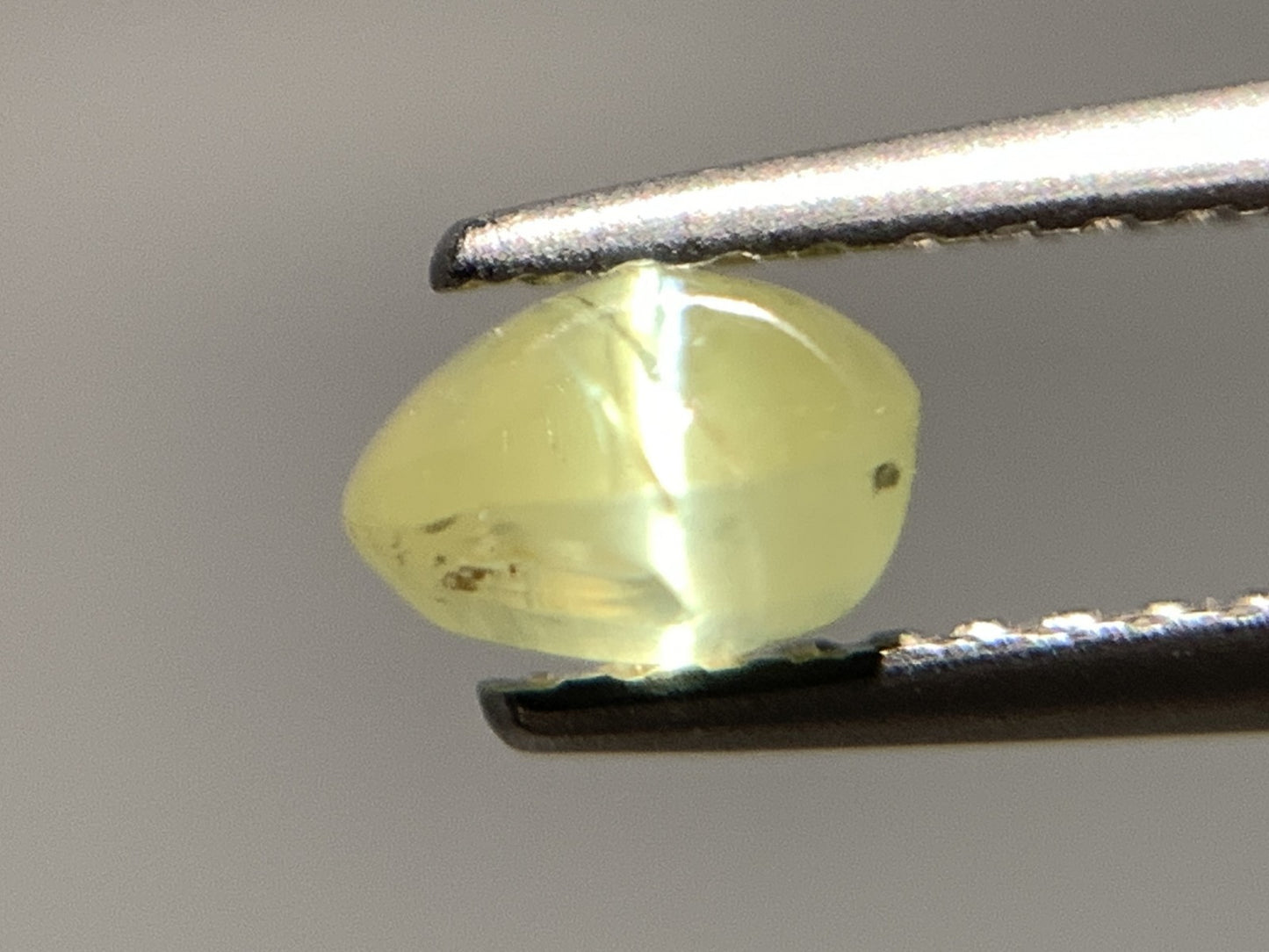 クリソベリルキャッツアイ 天然 1.123ct 宝石ソーティング付き 6.2㎜×5.4㎜×3.5㎜ ルース（ 裸石 ） 7009Y