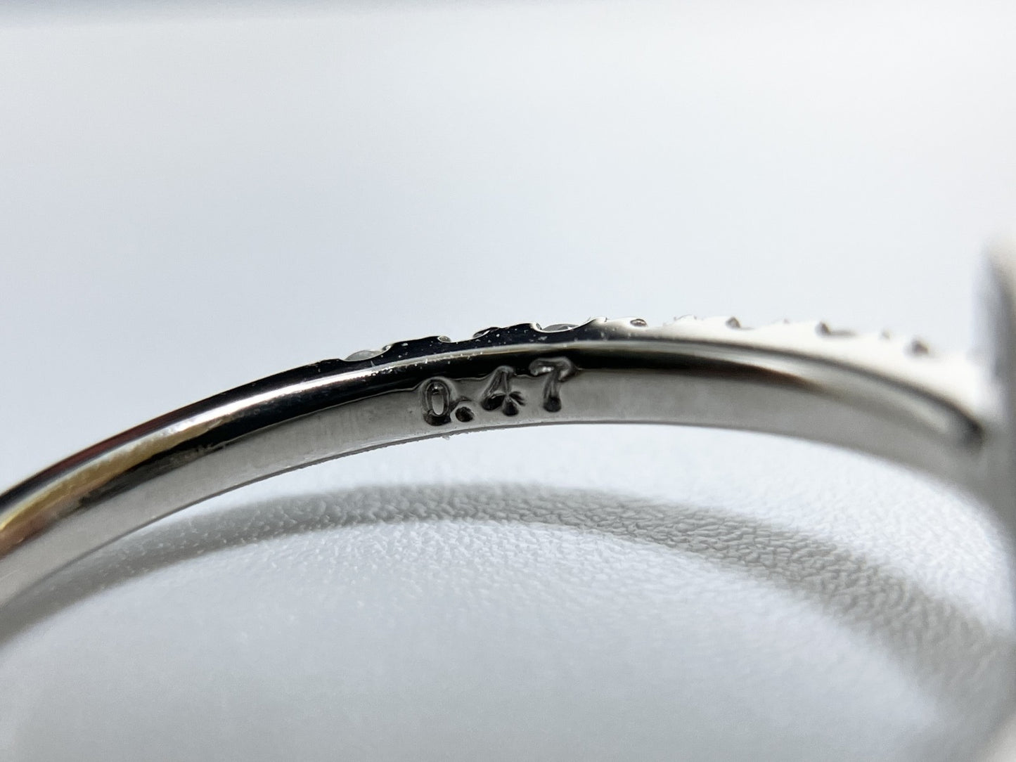 アレキサンドライト 0.42ct ブラジル産 Brazil GIA鑑別書 D0.47ct PT900 2.9g 指輪 （JP11号） サイズ直し無料 7581S