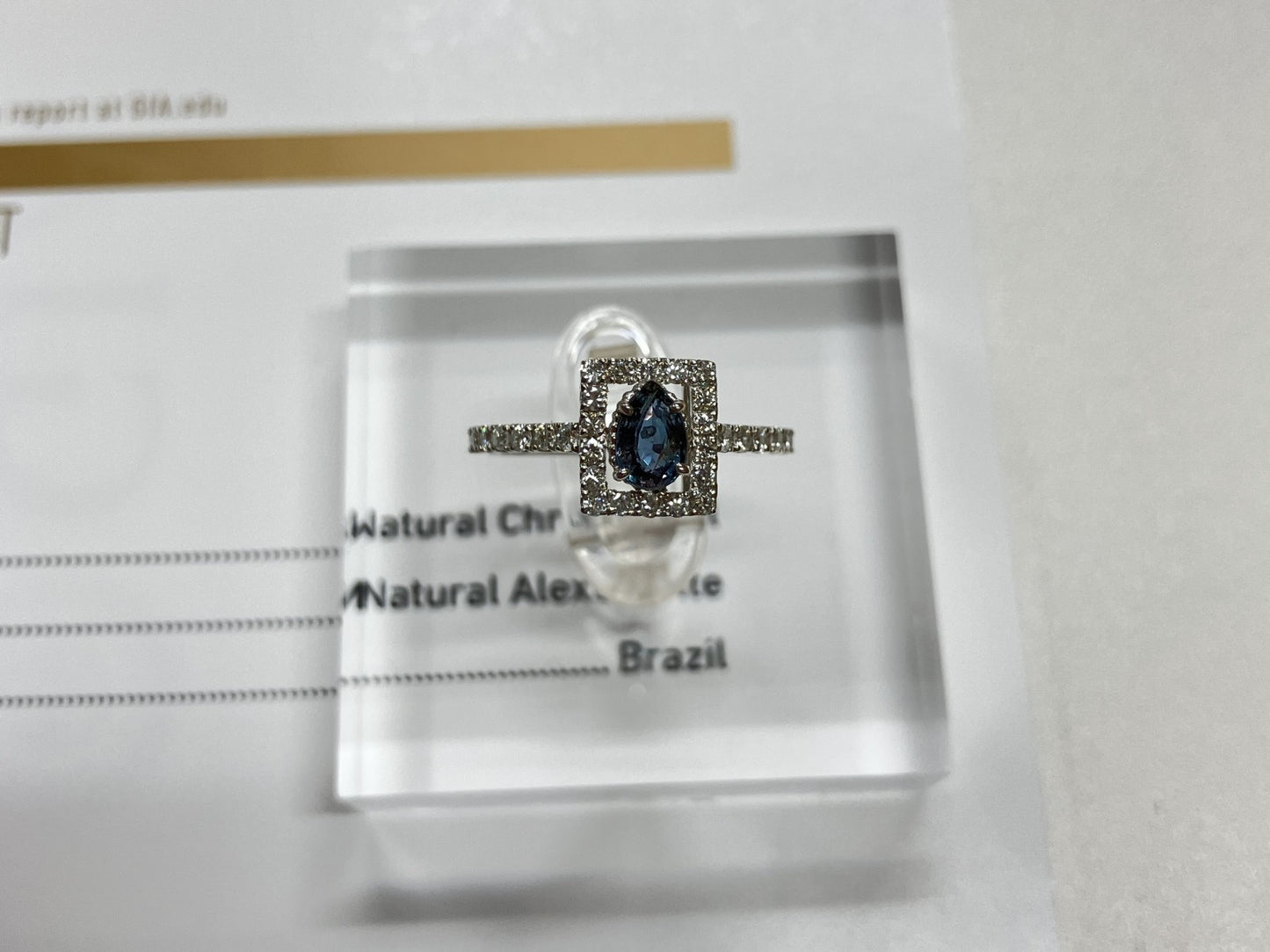 アレキサンドライト 0.42ct ブラジル産 Brazil GIA鑑別書 D0.47ct PT900 2.9g 指輪 （JP11号） サイズ直し無料 7581S