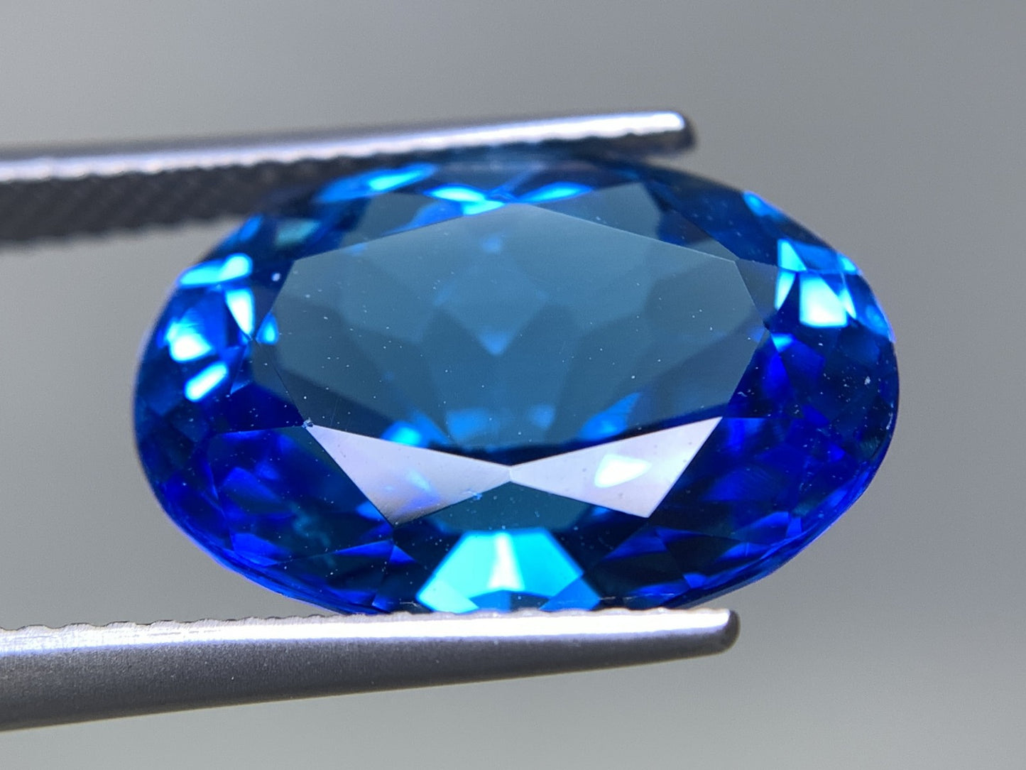 ブルートパーズ 天然 11.254ct 宝石ソーティング付き 15.9㎜×11.9㎜×8.1㎜ ルース（ 裸石 ） 6990Y