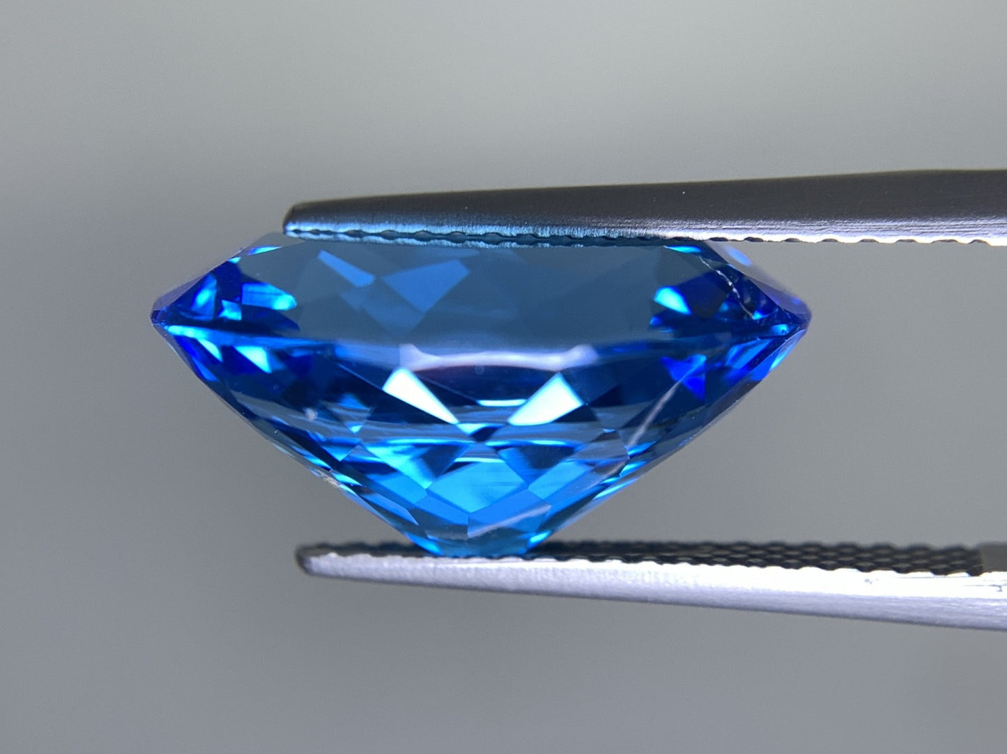ブルートパーズ 天然 11.254ct 宝石ソーティング付き 15.9㎜×11.9㎜×8.1㎜ ルース（ 裸石 ） 6990Y