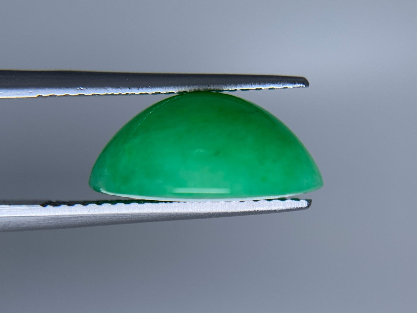 ヒスイ 翡翠  天然  10.501ct   宝石ソーティング付き  15.0㎜×12.2㎜×6.8㎜   ルース（ 裸石 ） 6007Y