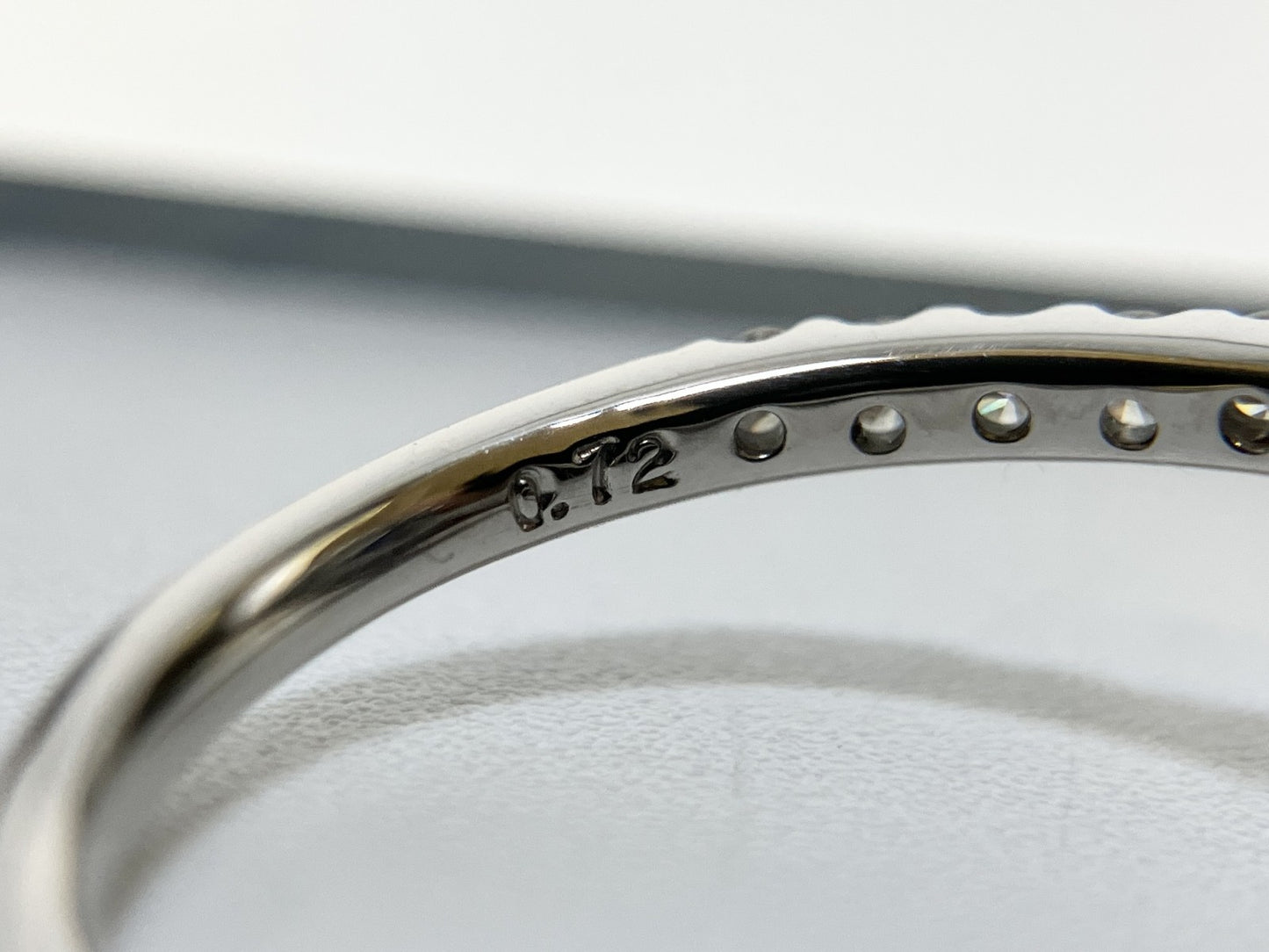 サファイア 1.70ct コンフラワーブルー Cornflower blue AIGS鑑別書 D0.72ct PT900 5.2g 指輪 （JP13号） サイズ直し無料 7333S