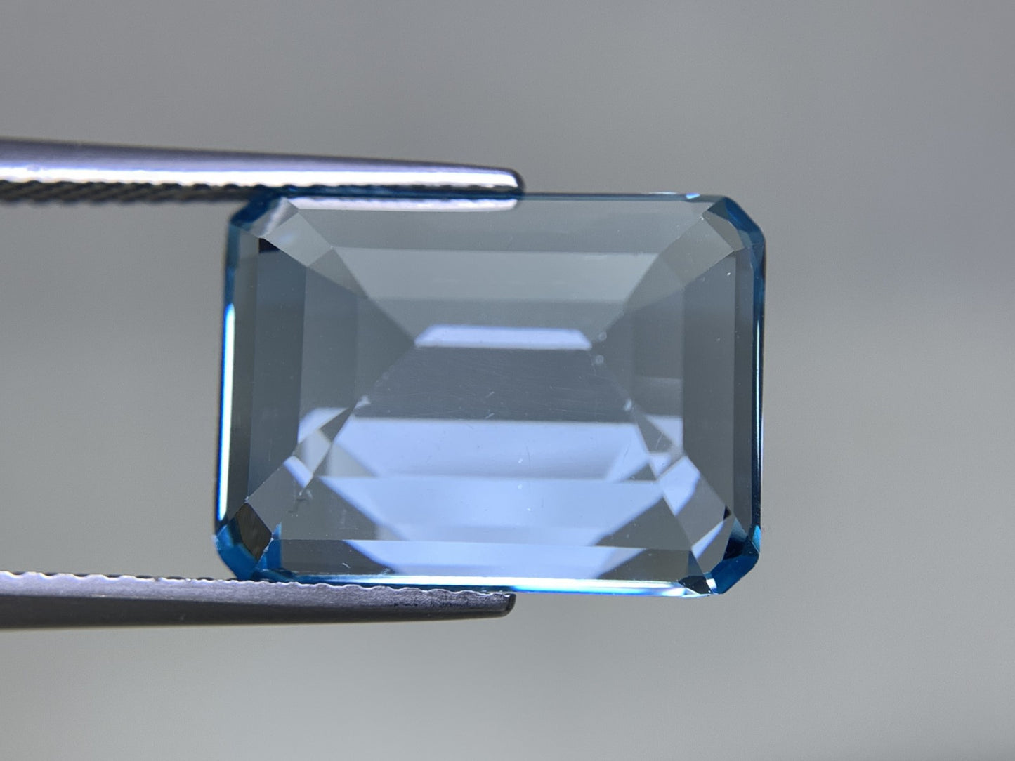 ブルートパーズ 天然 17.158ct 宝石ソーティング付き 16.1㎜×12.1㎜×8.2㎜ ルース（ 裸石 ） 6991Y