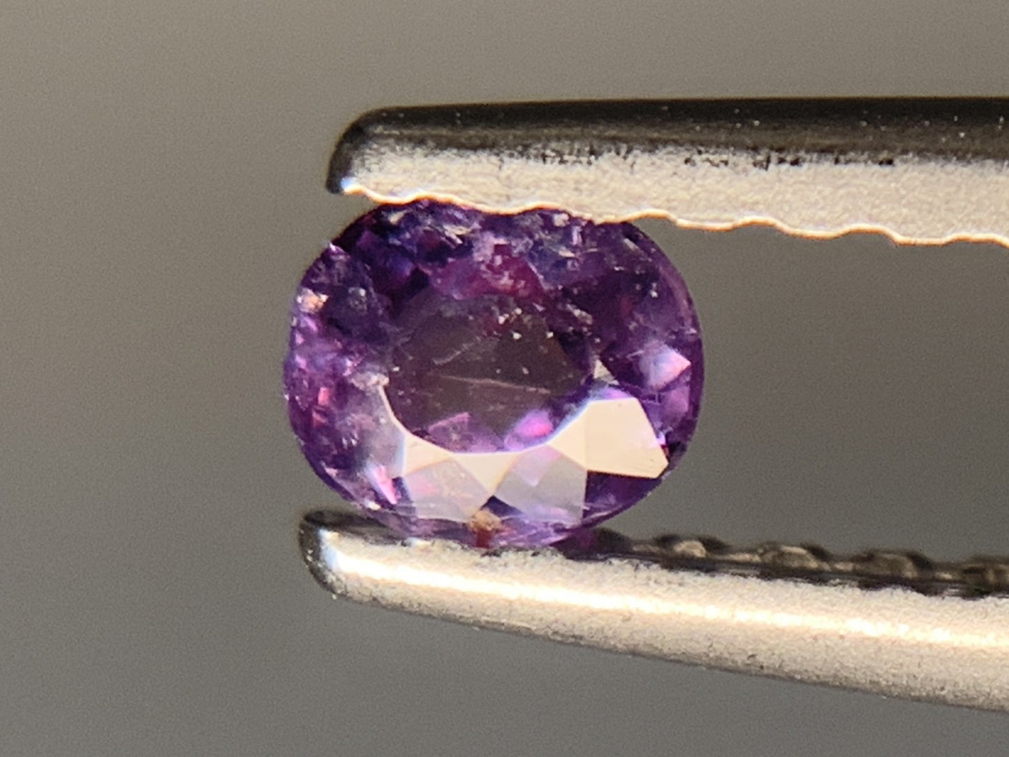 アレキサンドライト 0.162ct 中央宝石ソーティング付き 3.46㎜×3.02㎜×1.82㎜ ルース（ 裸石 ） 3709Y