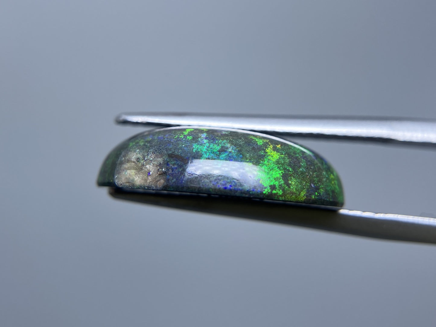 オパール（炭化処理） 8.0ct 宝石ソーティング付き 18.2㎜×14.1㎜×5.0㎜ ルース（ 裸石 ） 3528S