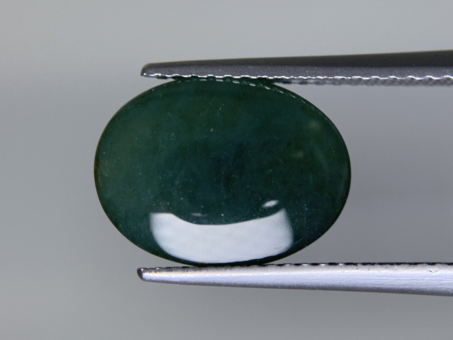 ヒスイ 翡翠 天然 5.496ct 宝石ソーティング付き 12.7㎜×9.5㎜×5.3㎜ ルース（ 裸石 ） 5980Y