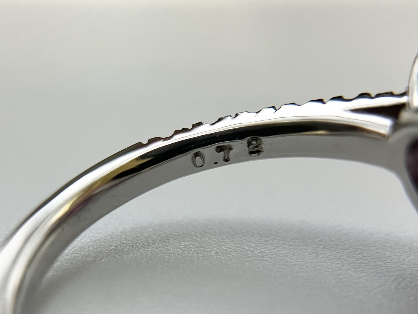 ピンクサファイア 1.43ct 非加熱 NoHeat GIA鑑別書 D0.72ct PT900 5.7g 指輪 （JP10号） サイズ直し無料 7794S