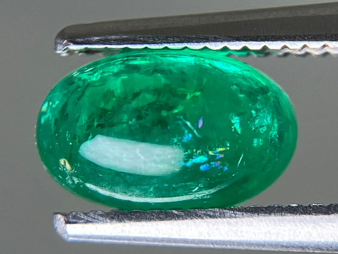 エメラルド 天然 1.236ct 中央宝石ソーティング付き 7.9㎜×5.0㎜×4.1㎜ ルース（ 裸石 ） 7904YY