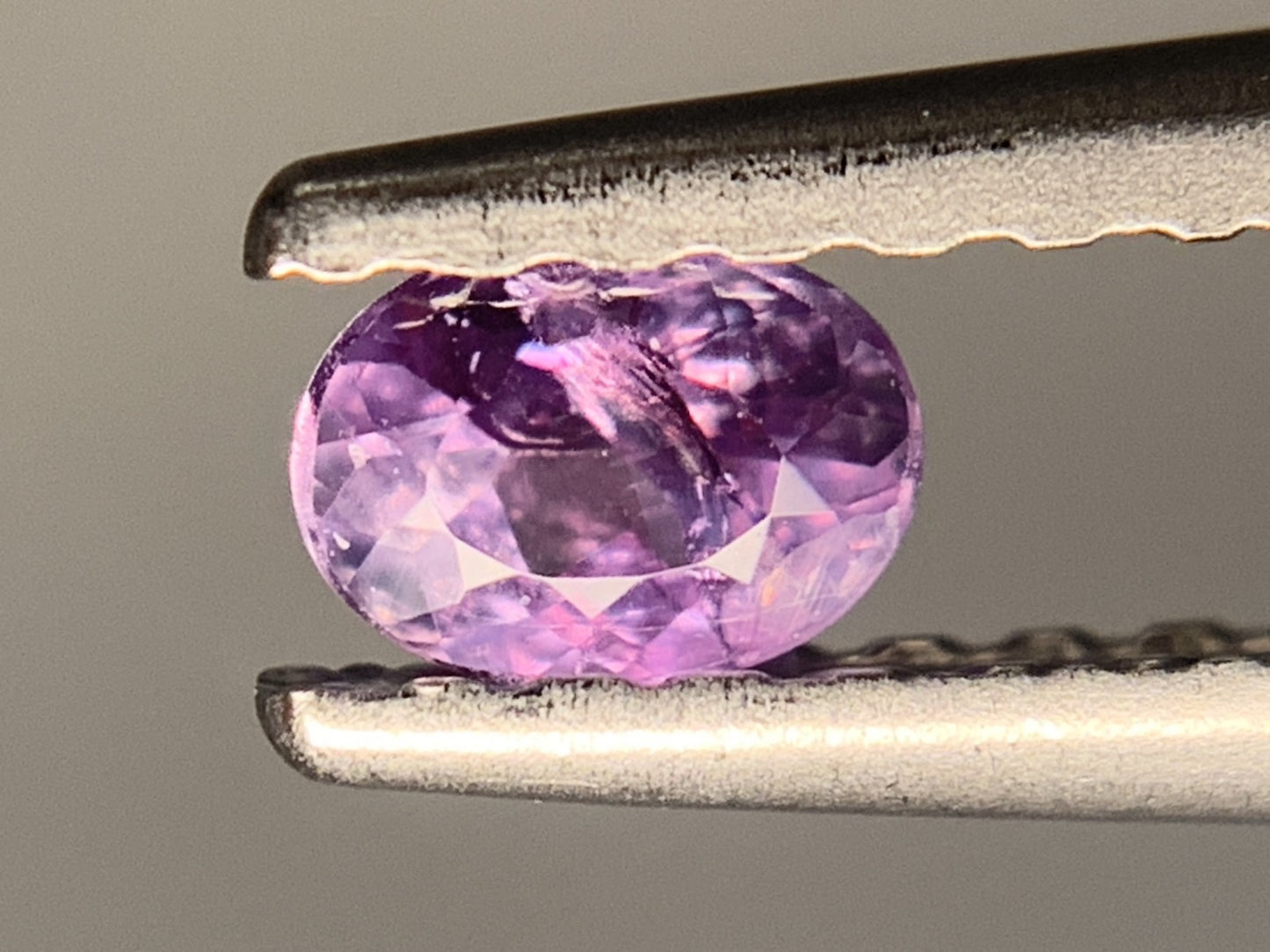 アレキサンドライト 0.166ct 中央宝石ソーティング付き 3.84㎜×2.82㎜×1.85㎜ ルース（ 裸石 ） 3710Y