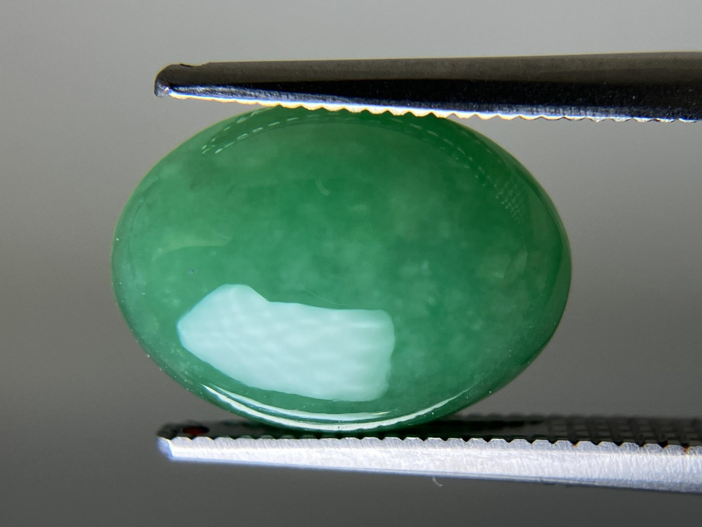 ヒスイ 翡翠 6.326ct 宝石ソーティング付き 12.9㎜×9.6㎜×5.8㎜ ルース（ 裸石 ） 4831YY