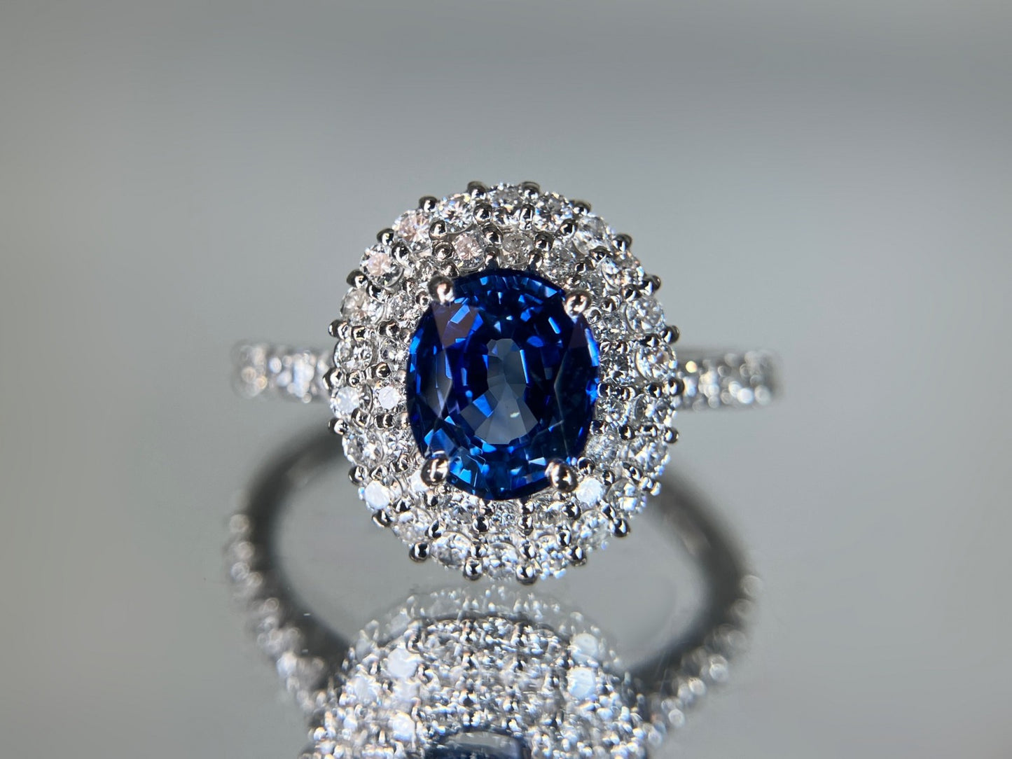 サファイア 1.49ct コンフラワーブルー Cornflower blue AIGS鑑別書 D0.72ct PT900 5.4g 指輪 （JP13号） サイズ直し無料 7326S