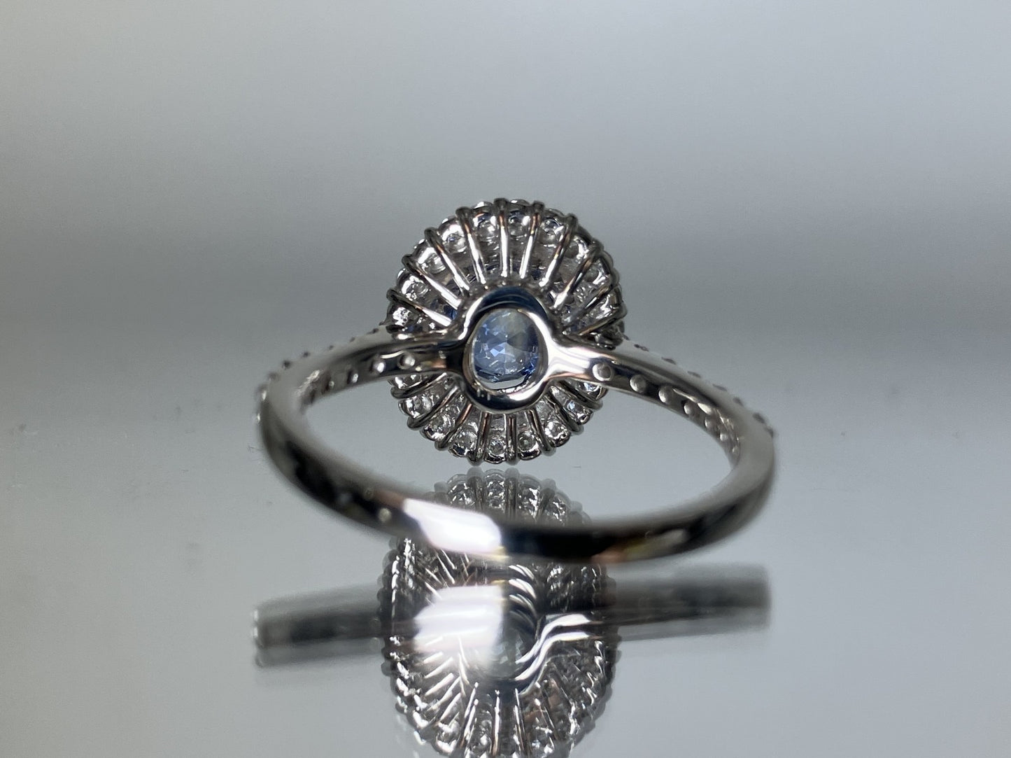サファイア 1.33ct 非加熱 NoHeat コンフラワーブルー AIGS鑑別書 D0.72ct PT900 5.2g 指輪 （JP13号） サイズ直し無料 7164S