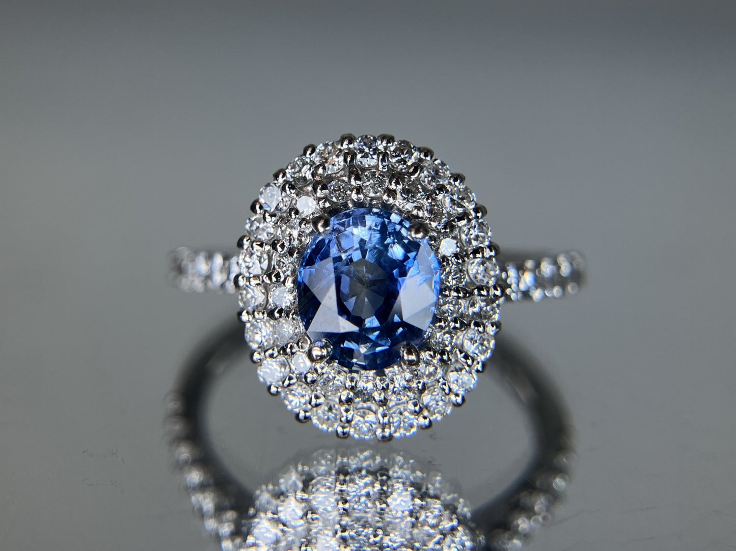 サファイア 1.33ct 非加熱 NoHeat コンフラワーブルー AIGS鑑別書 D0.72ct PT900 5.2g 指輪 （JP13号） サイズ直し無料 7164S