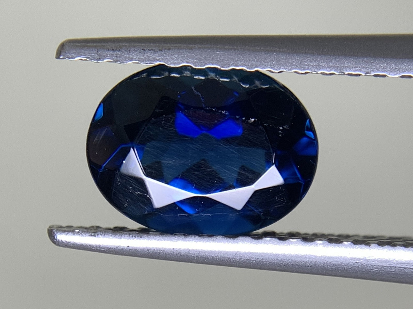 トルマリン（インディコライト） 1.173ct 宝石ソーティング付き  7.7㎜×5.8㎜×4.4㎜  ルース（ 裸石 ） 2247Y